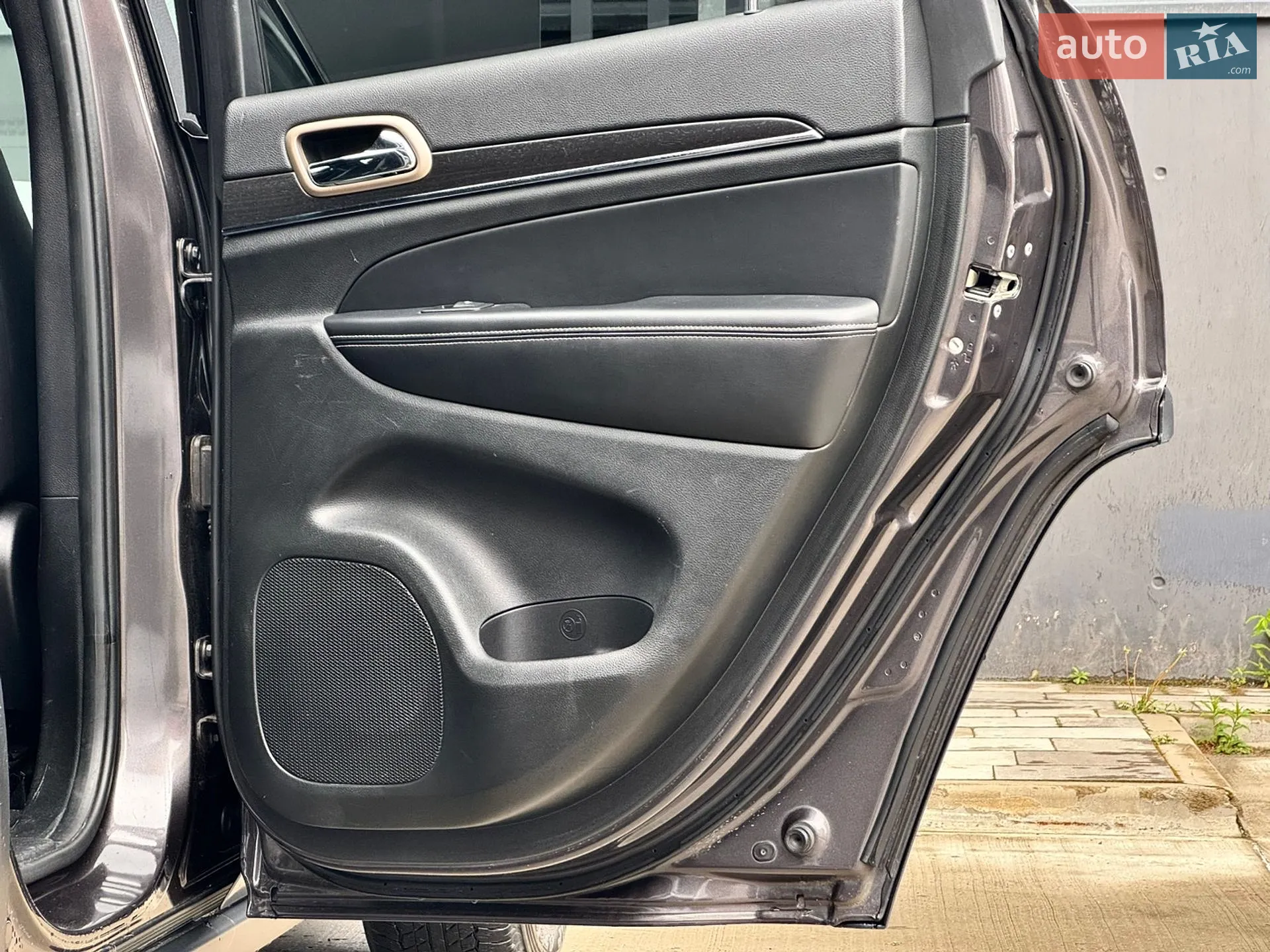 2014 Jeep Grand Cherokee - мініатюра 36