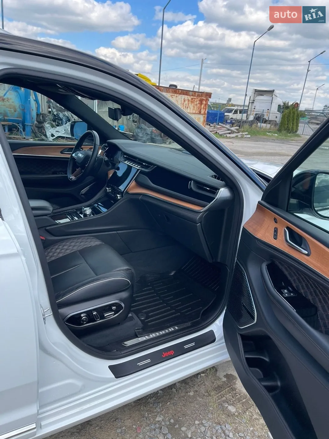 2022 Jeep Grand Cherokee - мініатюра 24
