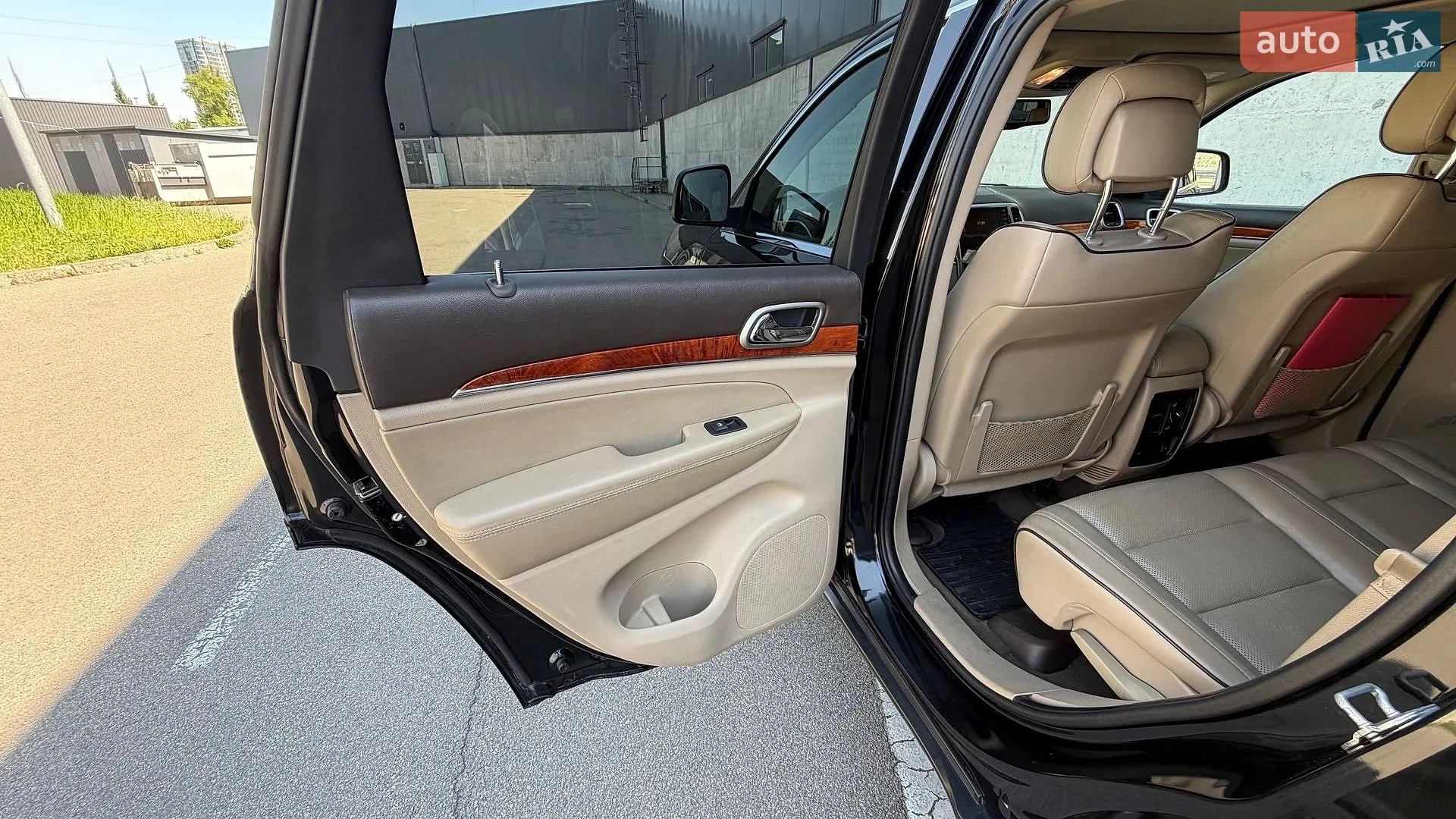 2011 Jeep Grand Cherokee - мініатюра 39