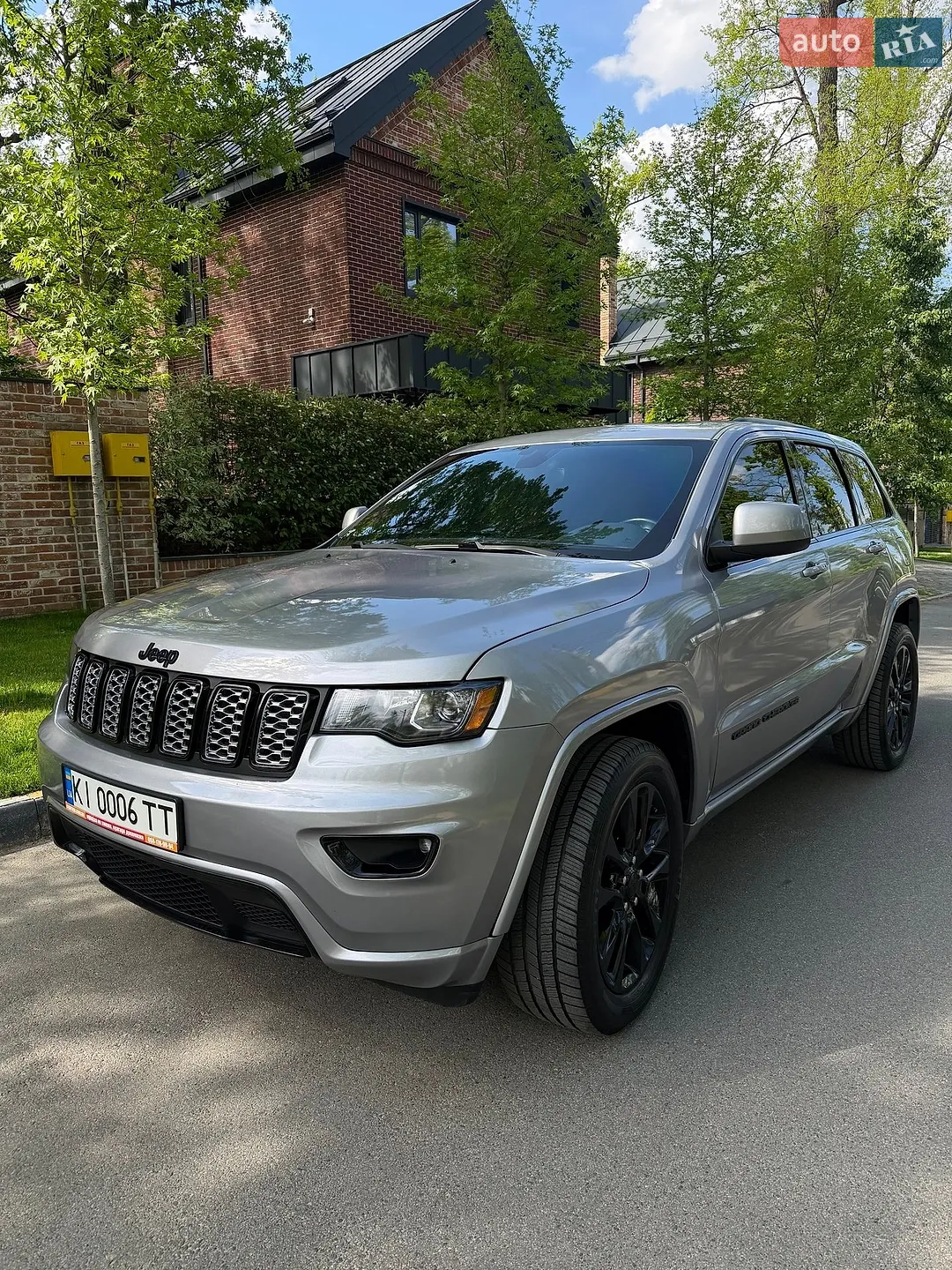 2020 Jeep Grand Cherokee - фото 1