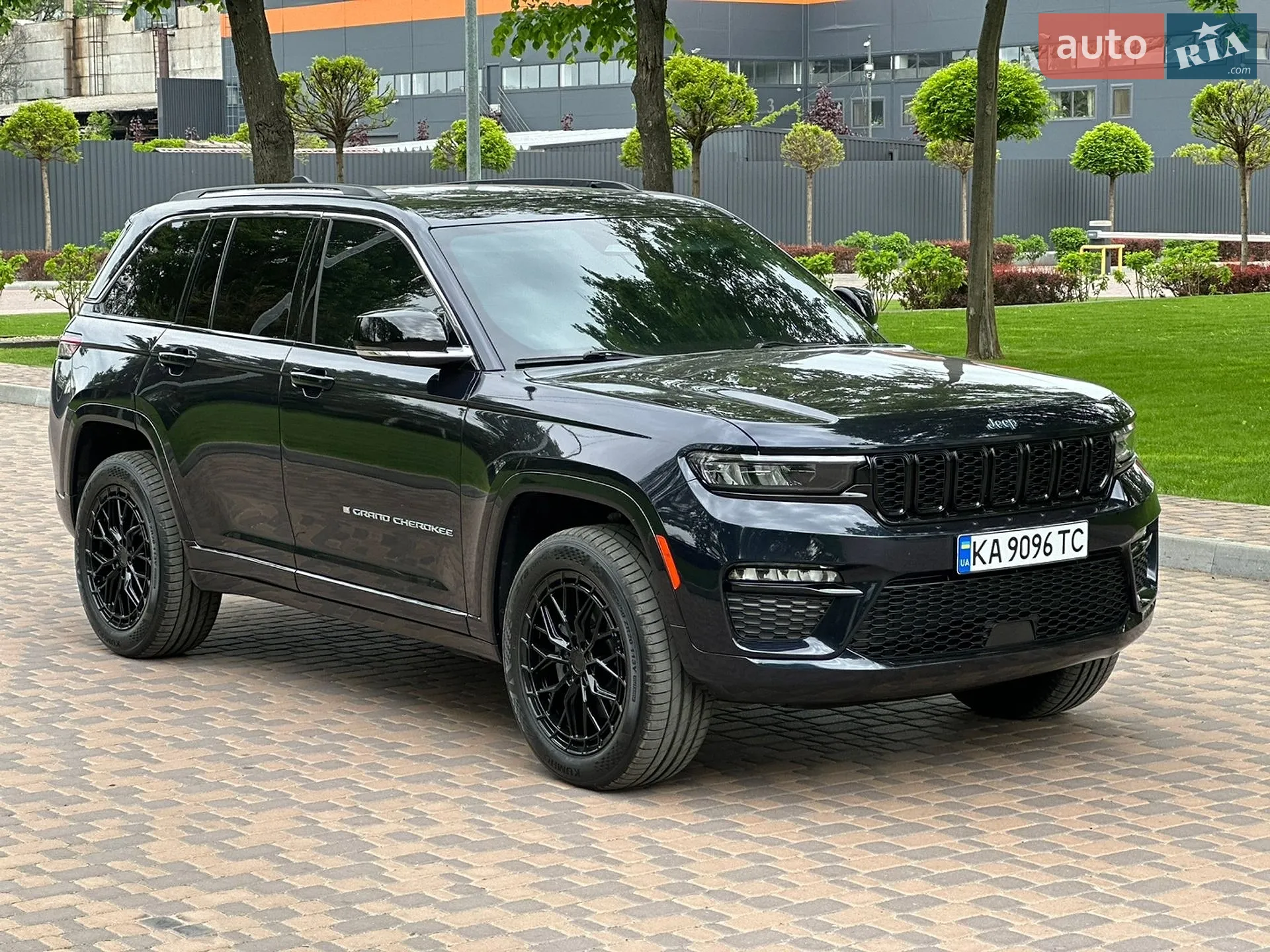 2023 Jeep Grand Cherokee - мініатюра 20