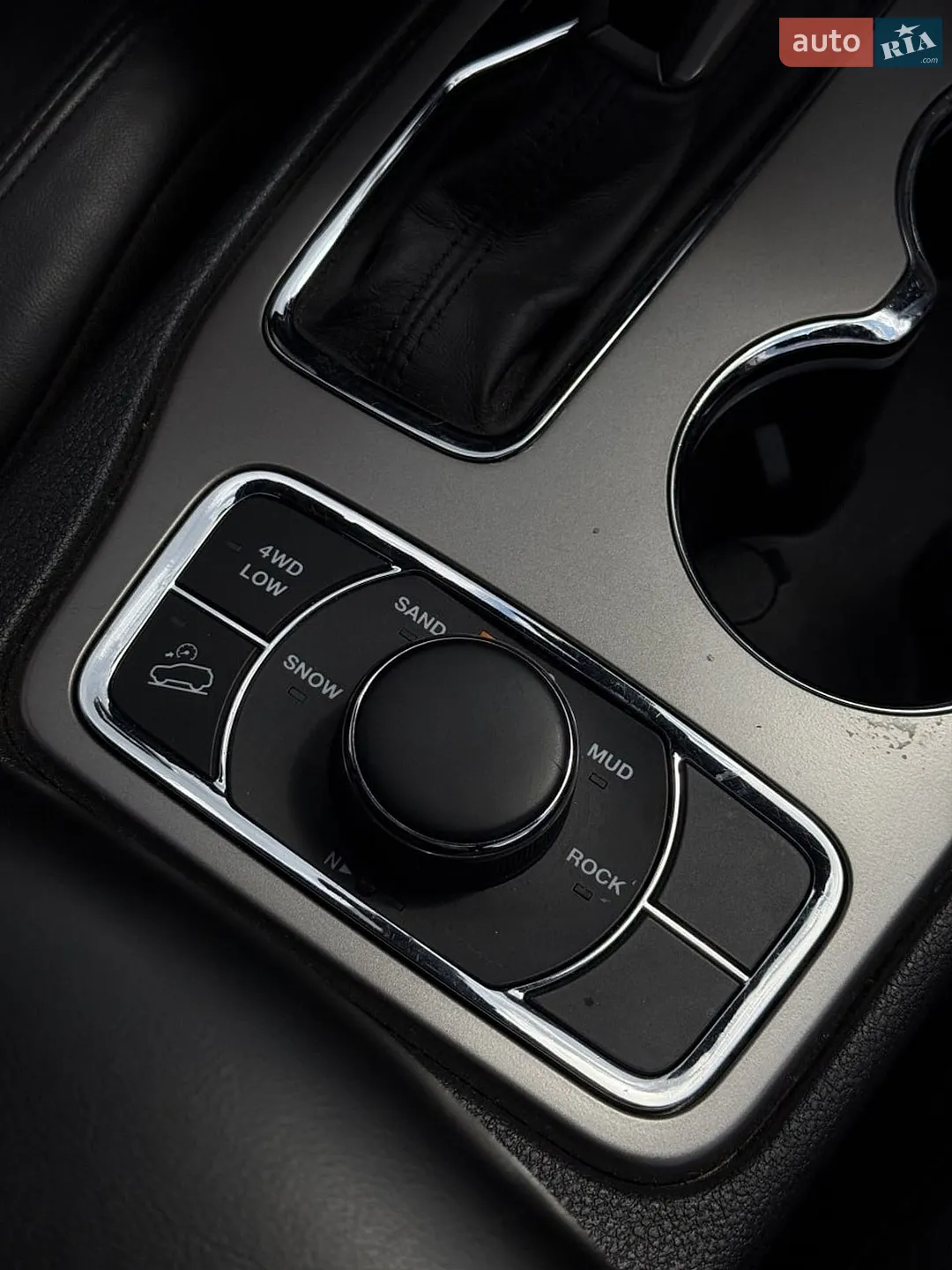 2019 Jeep Grand Cherokee - мініатюра 54