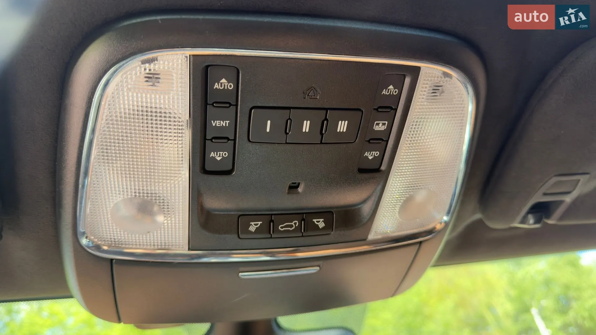 2017 Jeep Grand Cherokee - мініатюра 23