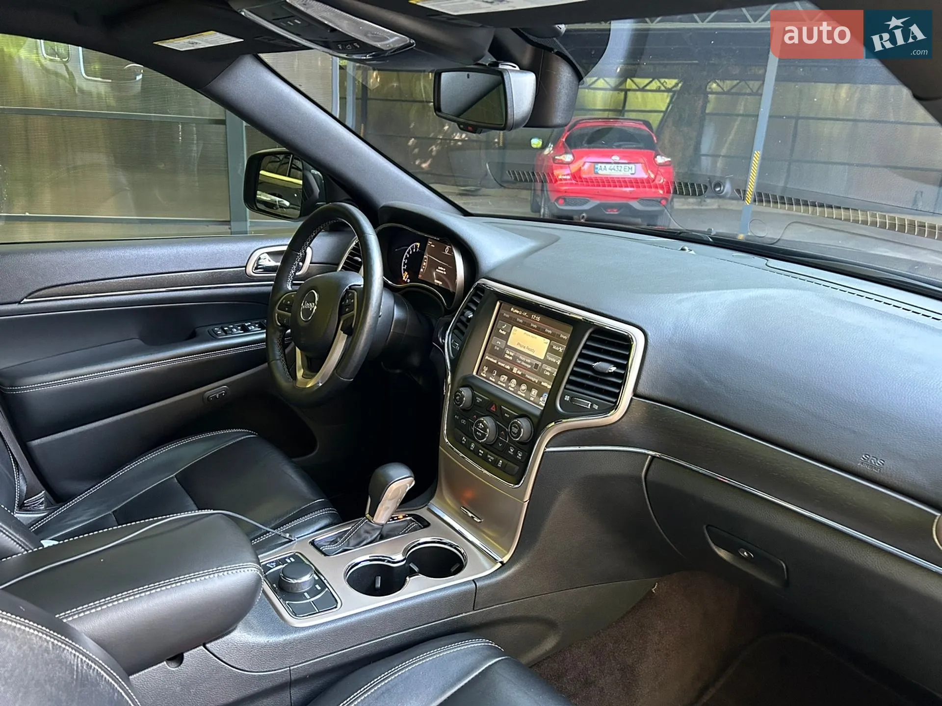 2016 Jeep Grand Cherokee - мініатюра 28