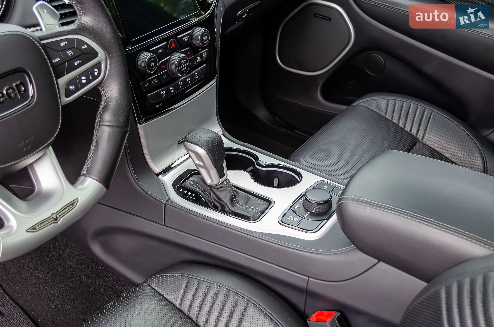 2019 Jeep Grand Cherokee - мініатюра 28