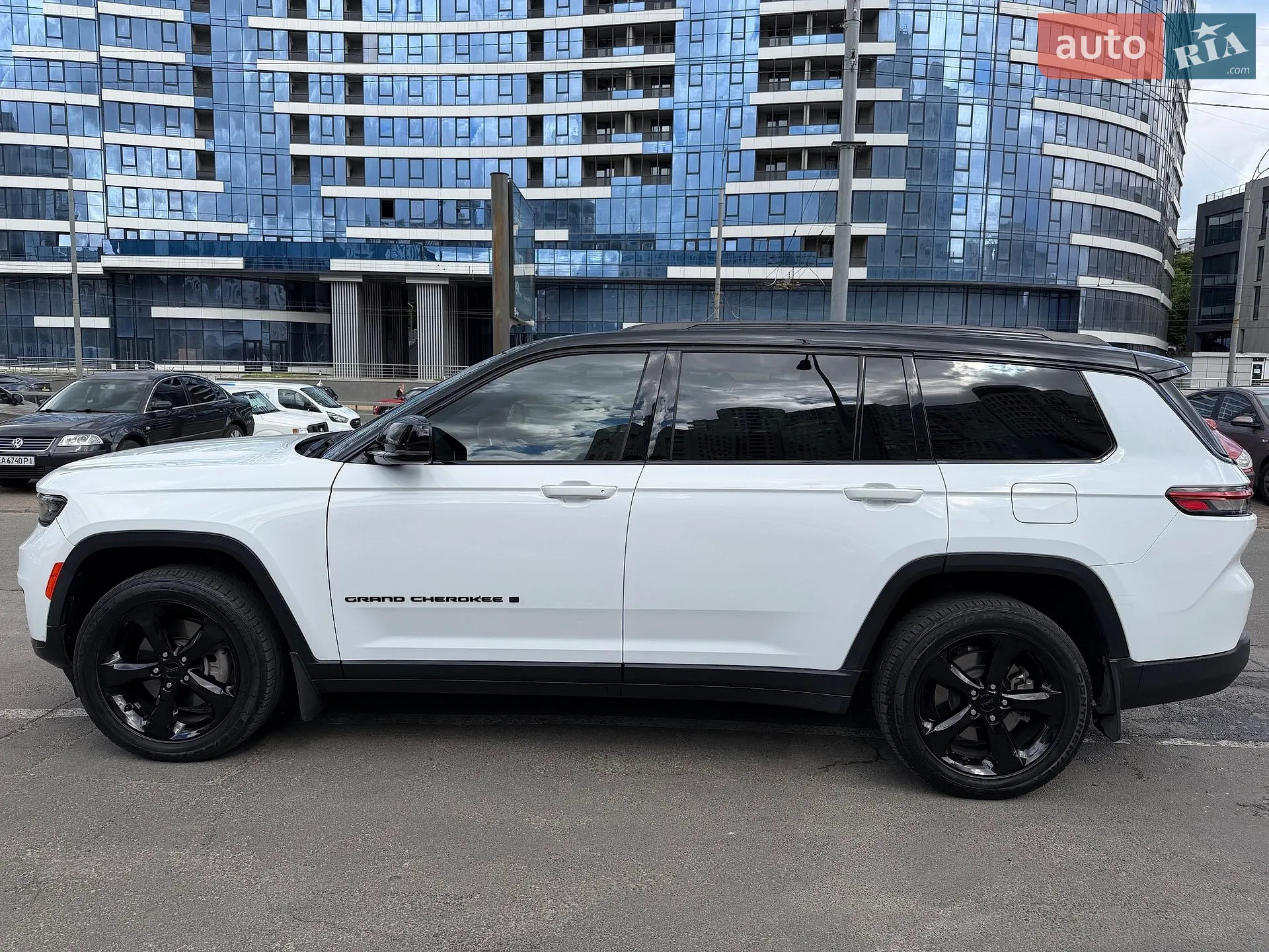 2022 Jeep Grand Cherokee - мініатюра 3
