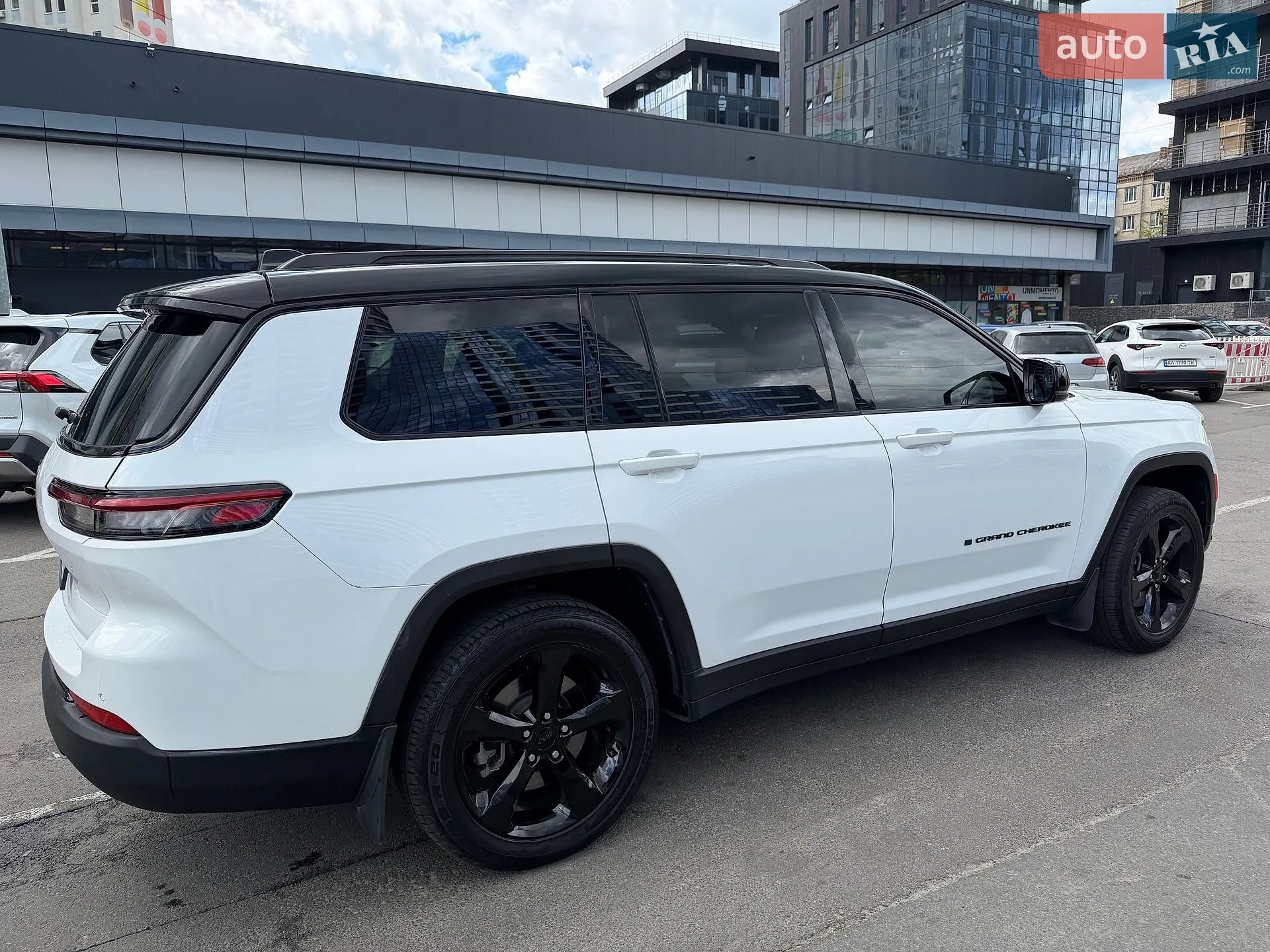 2022 Jeep Grand Cherokee - мініатюра 5