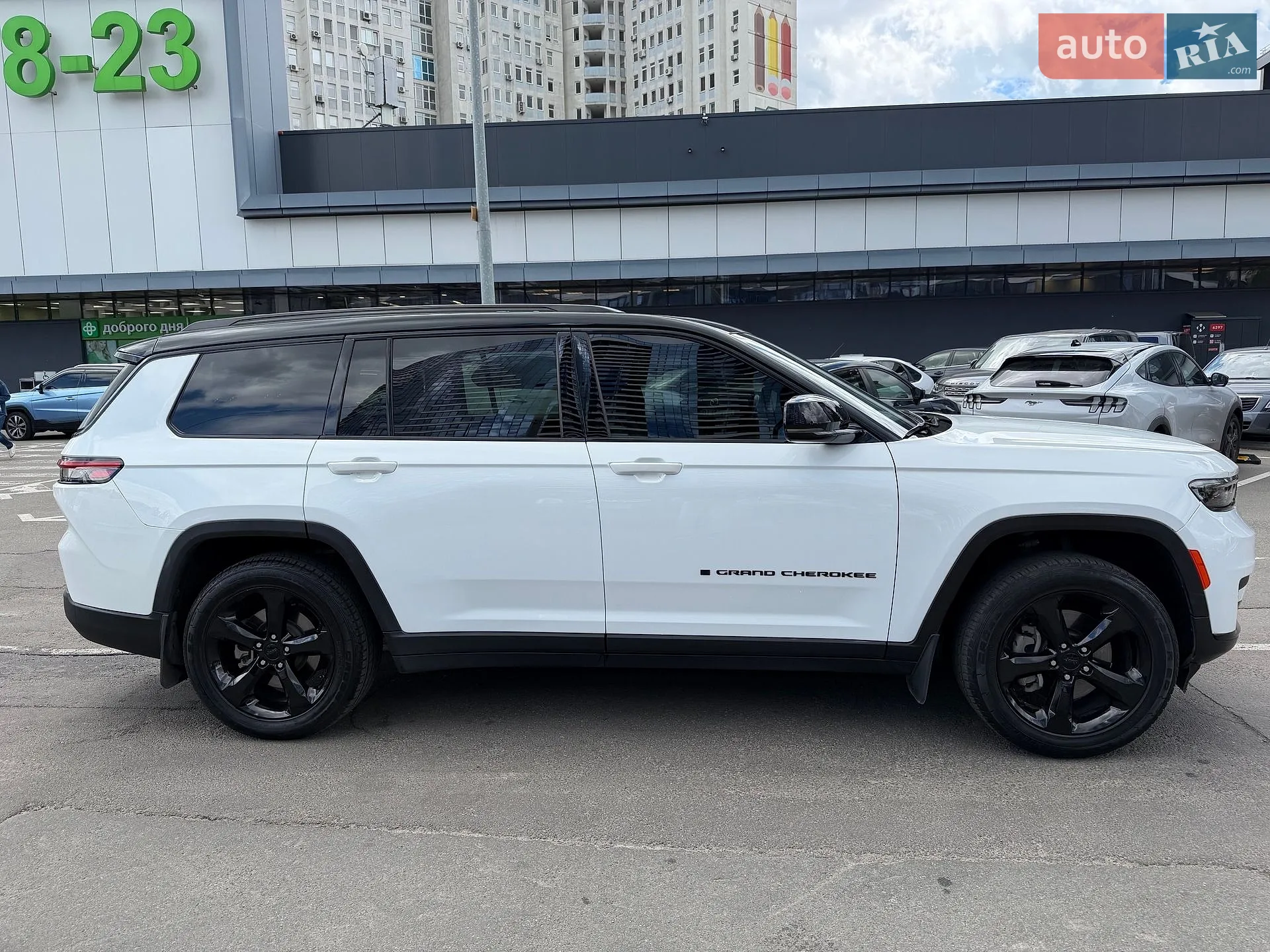 2022 Jeep Grand Cherokee - мініатюра 6