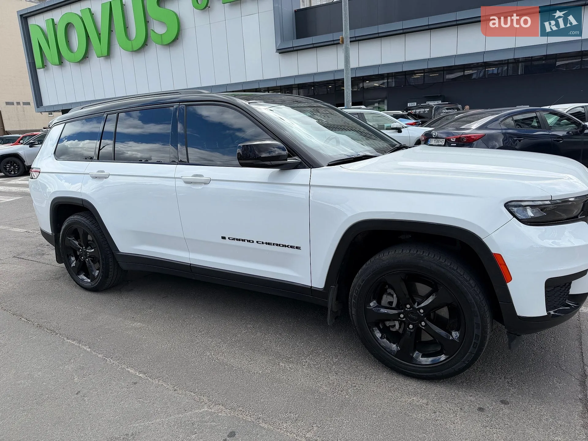 2022 Jeep Grand Cherokee - мініатюра 7