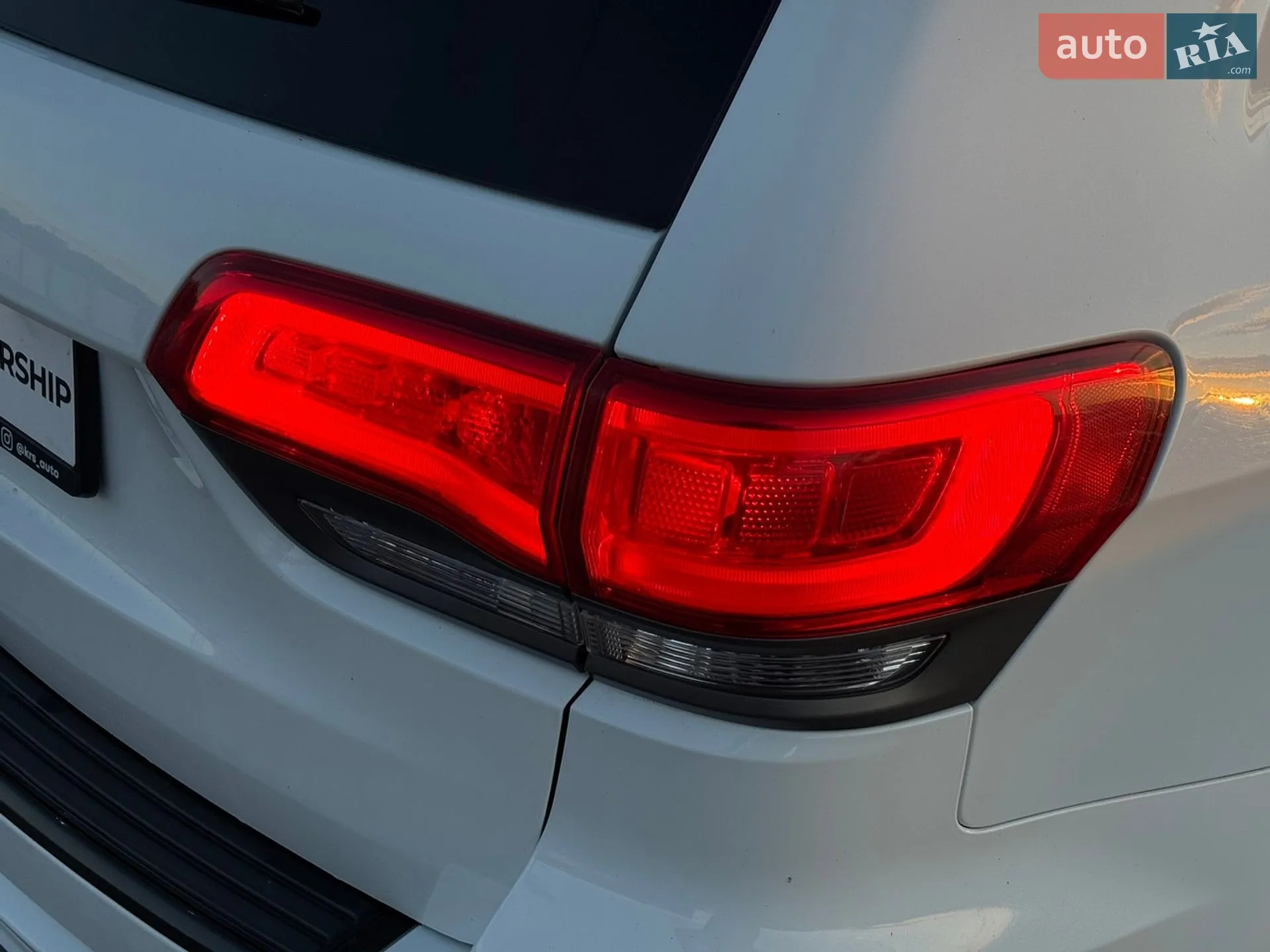 2015 Jeep Grand Cherokee - мініатюра 10