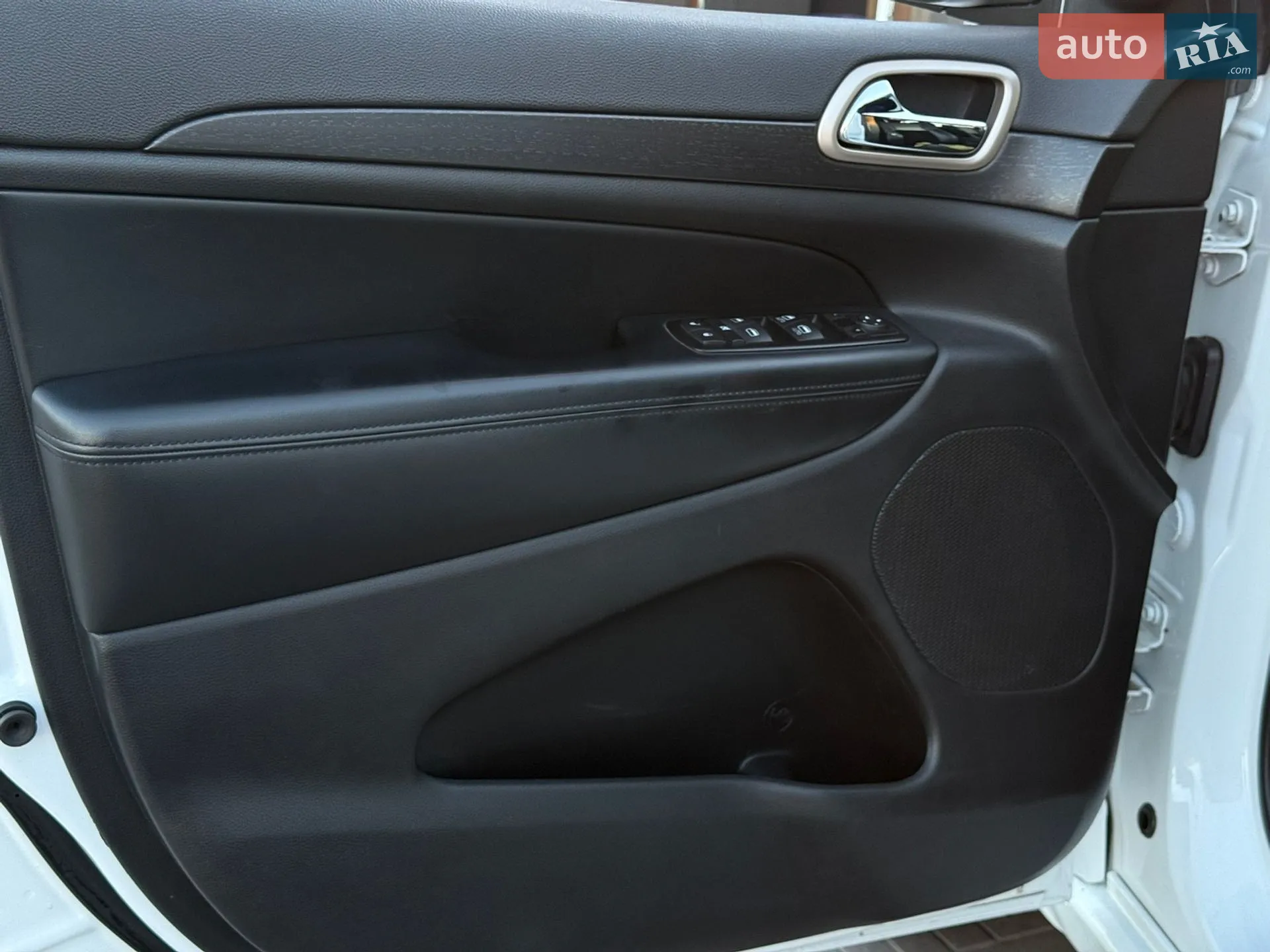 2015 Jeep Grand Cherokee - мініатюра 15