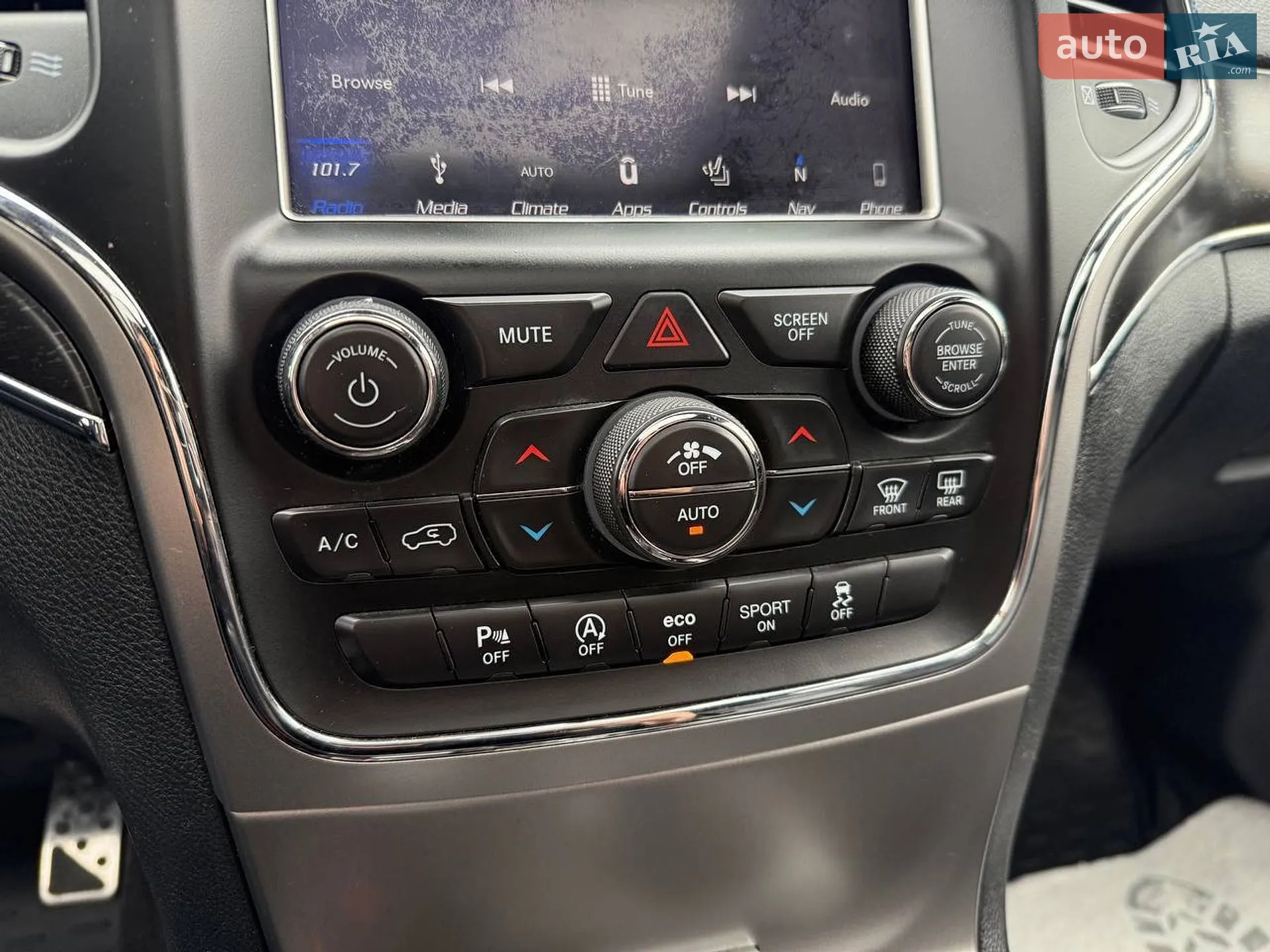 2018 Jeep Grand Cherokee - мініатюра 26