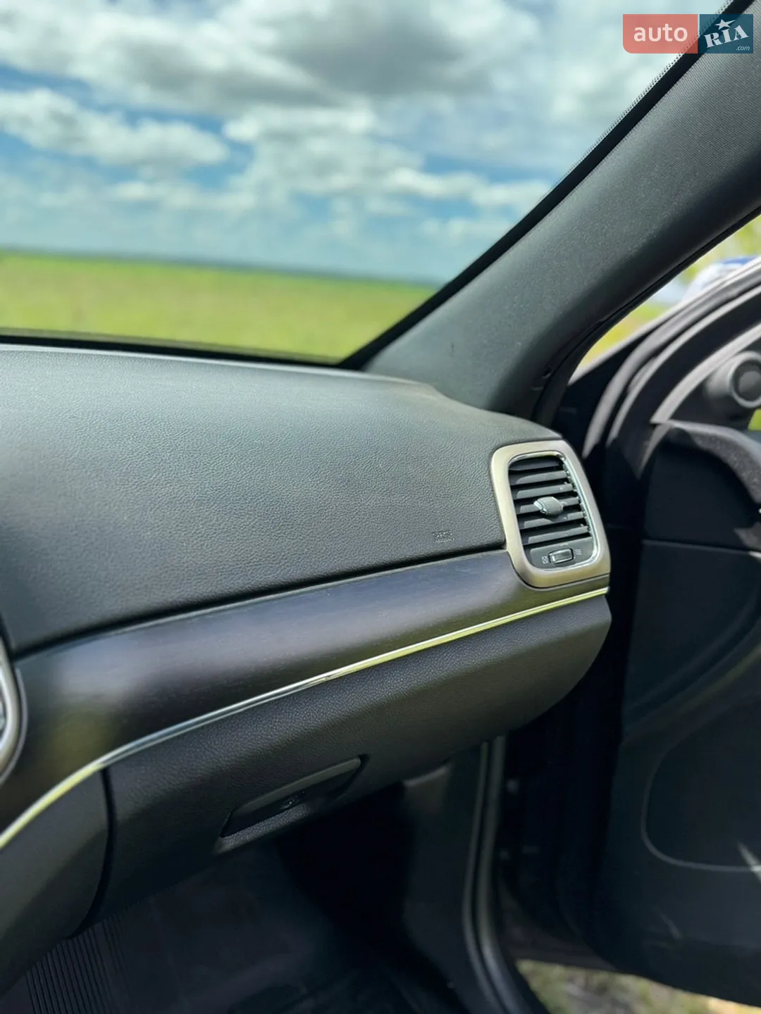 2014 Jeep Grand Cherokee - мініатюра 15