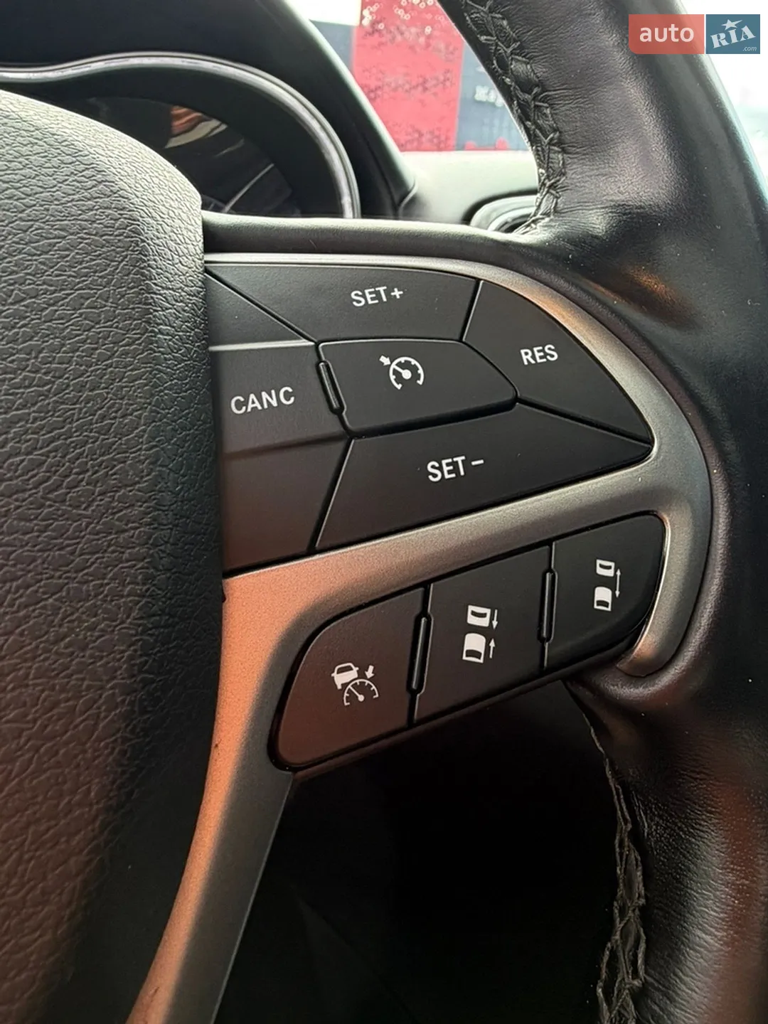 2019 Jeep Grand Cherokee - мініатюра 40