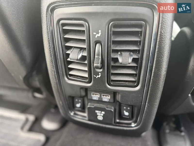 Jeep Grand Cherokee 2019 VIN 1C4RJFCG7LC134569 фото оголошення 71 з 121