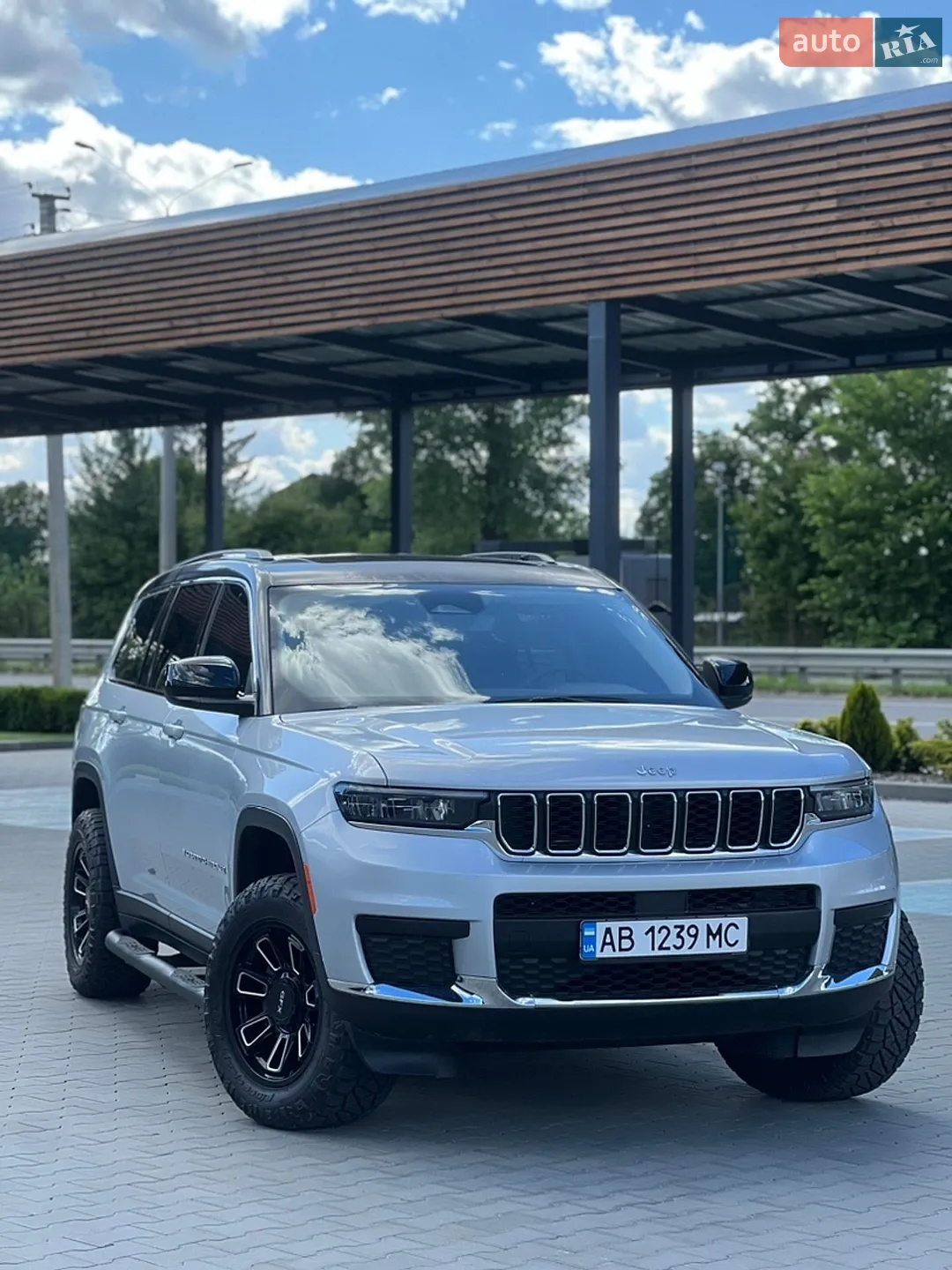 2023 Jeep Grand Cherokee - мініатюра 3