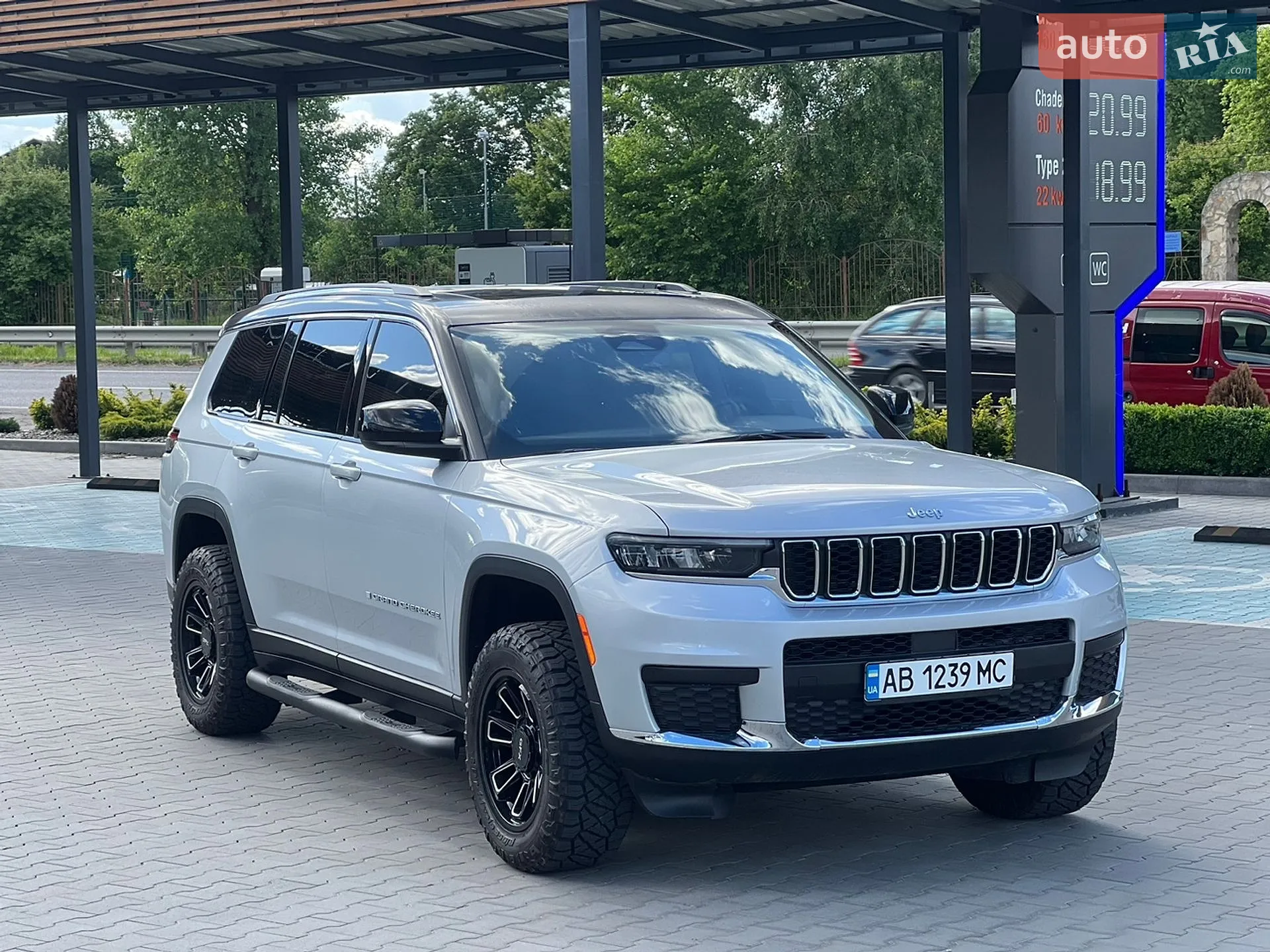 2023 Jeep Grand Cherokee - мініатюра 13