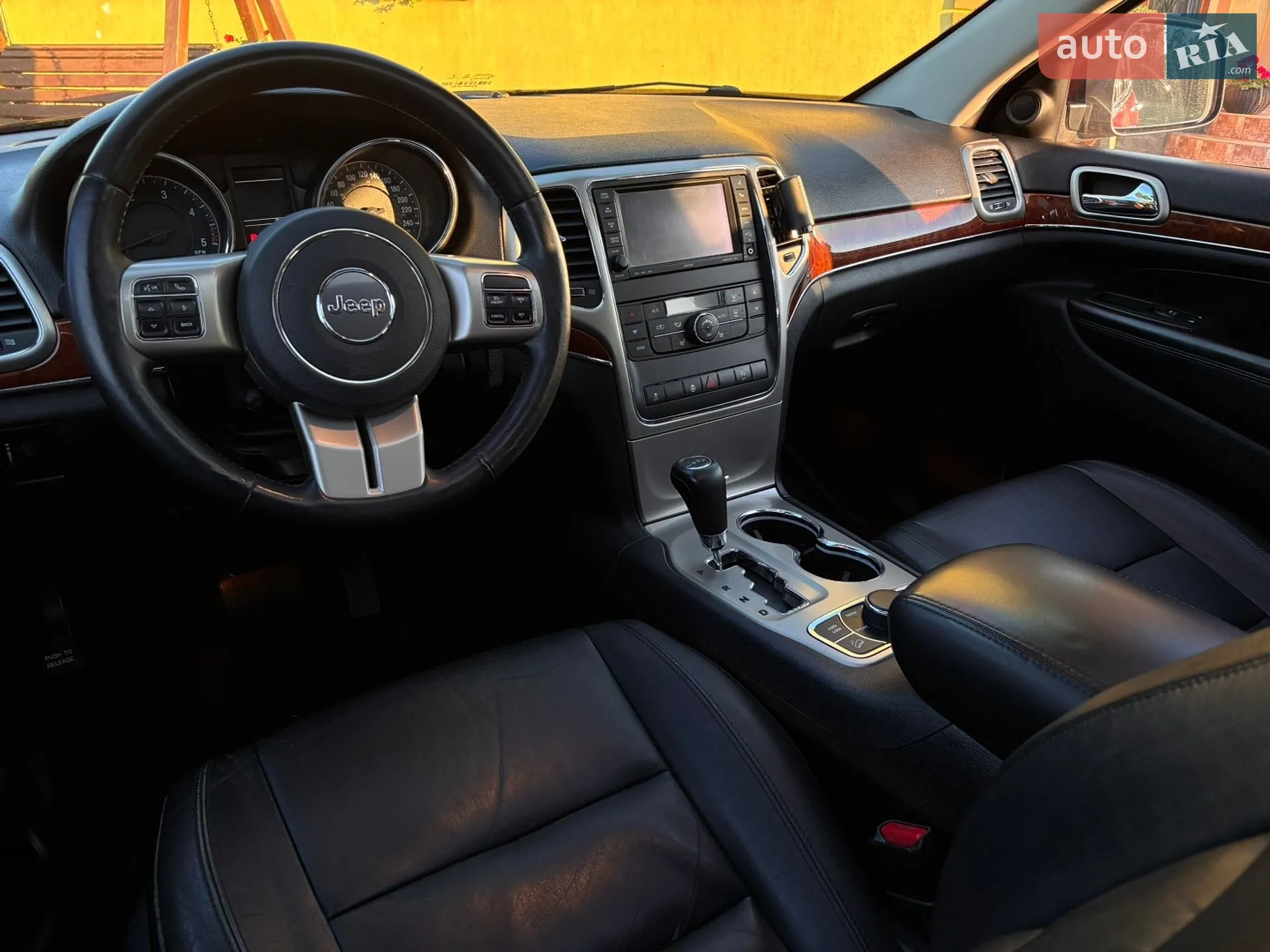 2012 Jeep Grand Cherokee - мініатюра 20