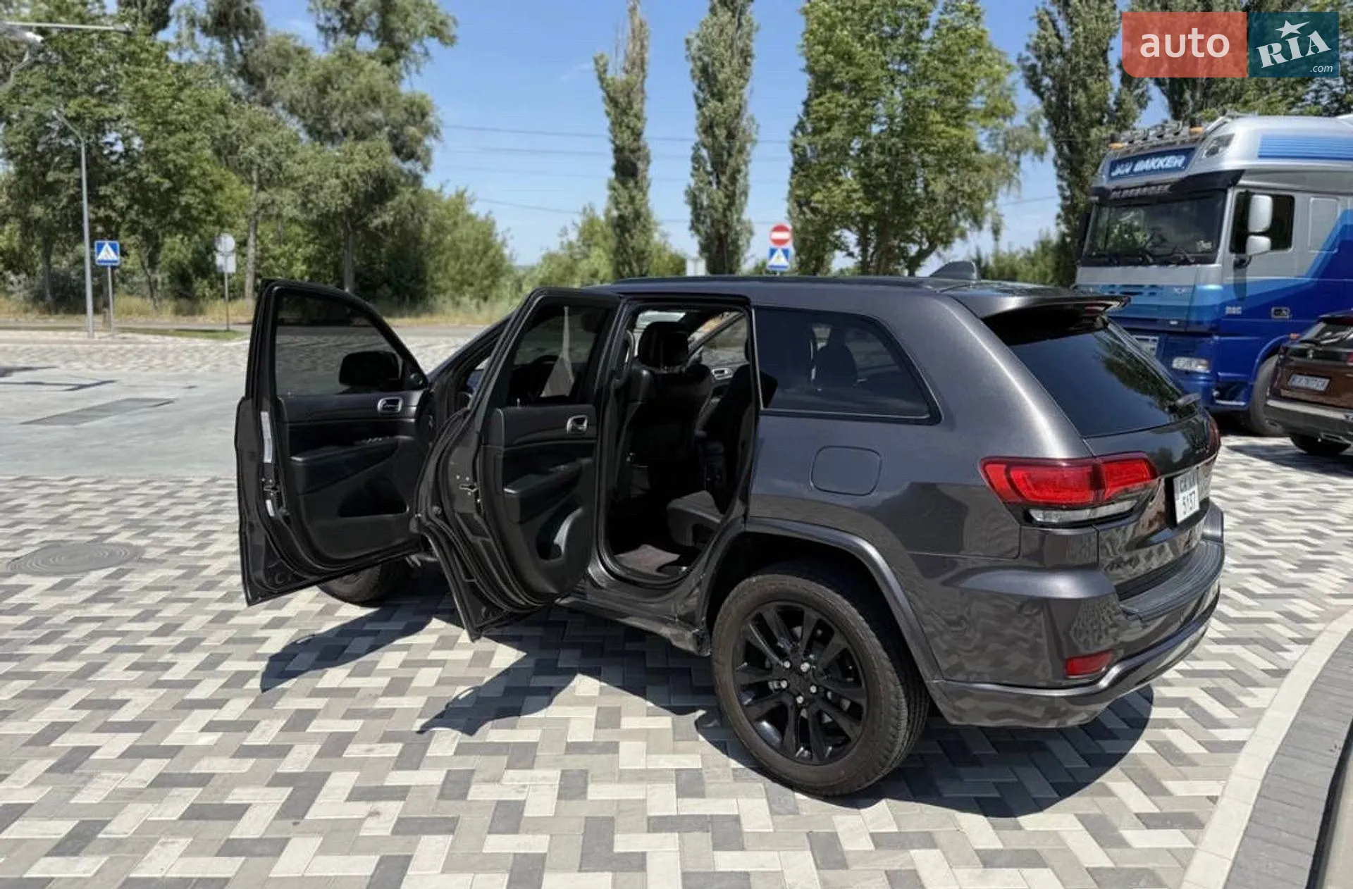 2018 Jeep Grand Cherokee - мініатюра 3