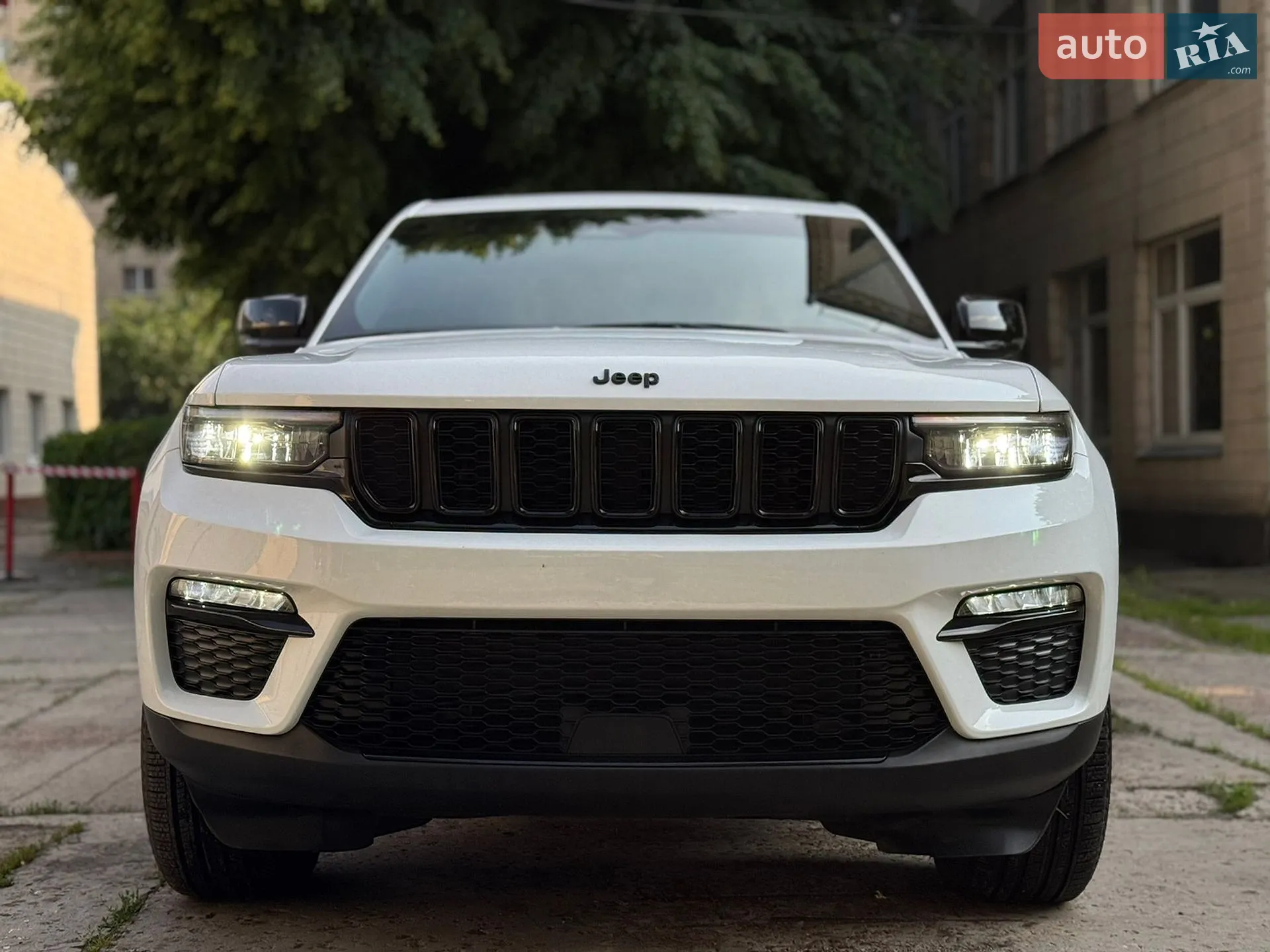 2024 Jeep Grand Cherokee - мініатюра 13