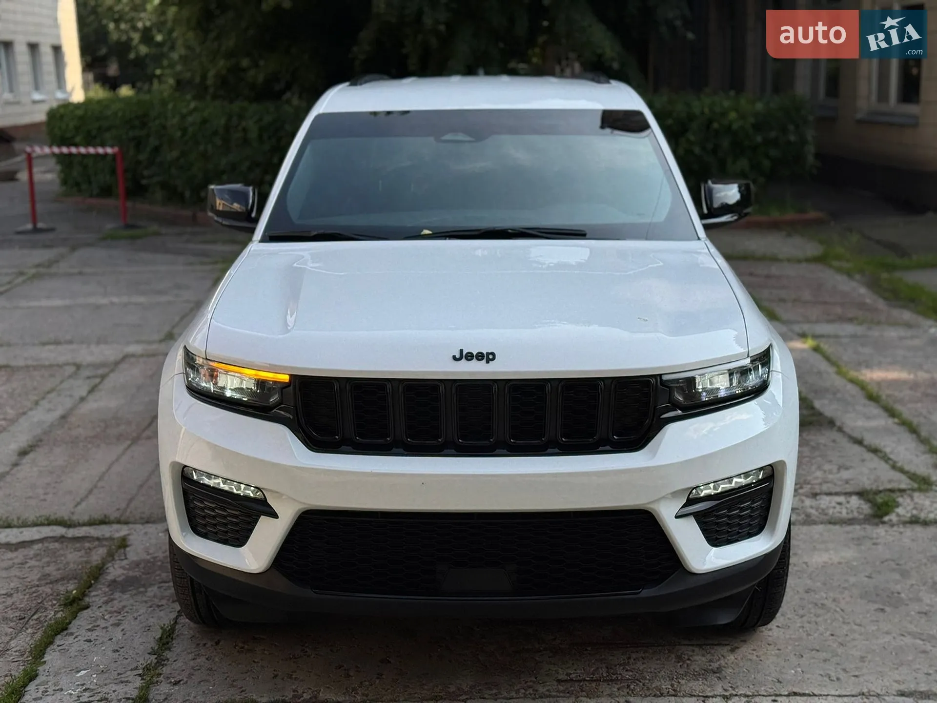 2024 Jeep Grand Cherokee - мініатюра 12