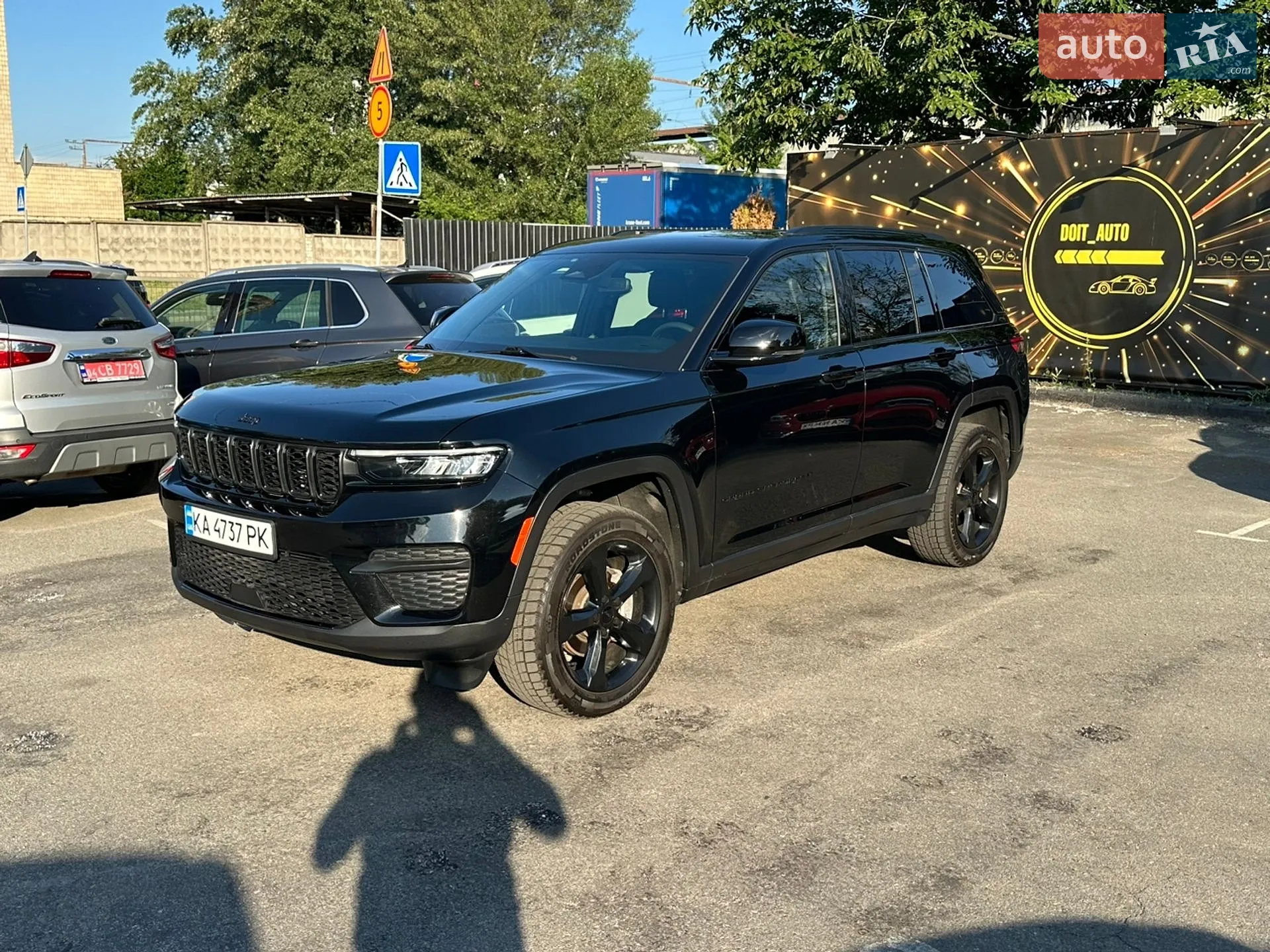 2022 Jeep Grand Cherokee - фото 1