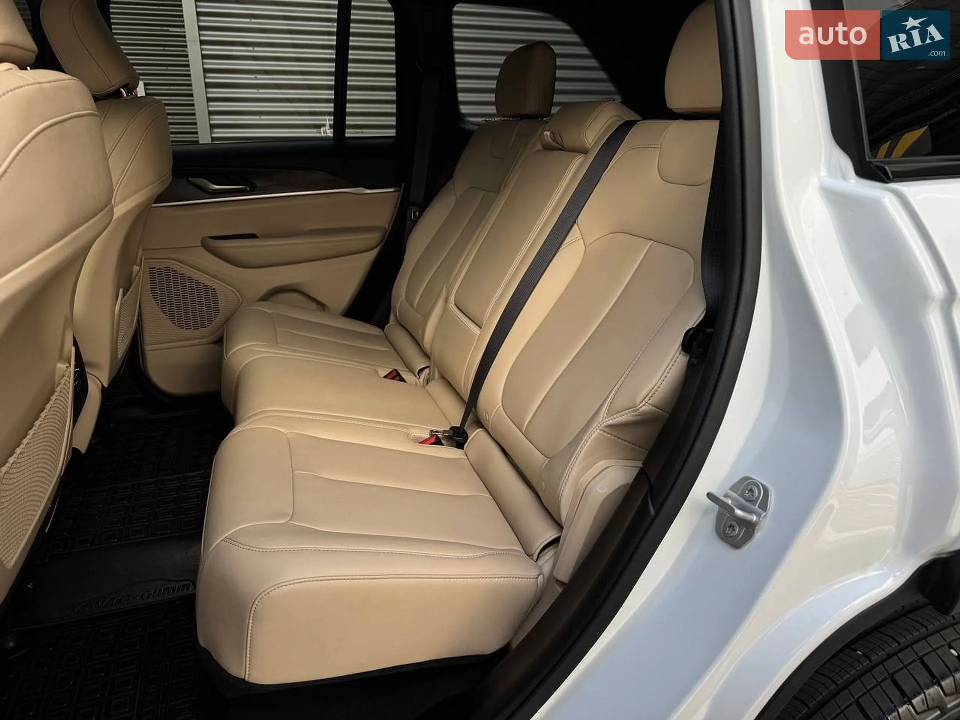 2023 Jeep Grand Cherokee - мініатюра 9