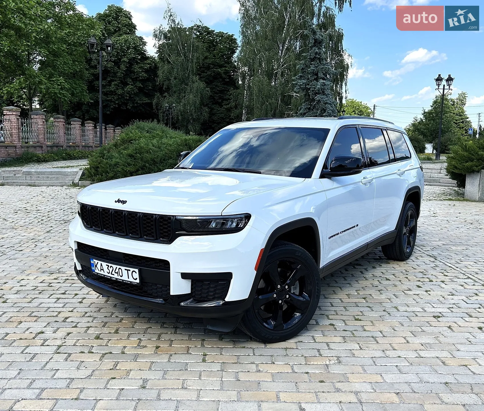 2023 Jeep Grand Cherokee - фото 1