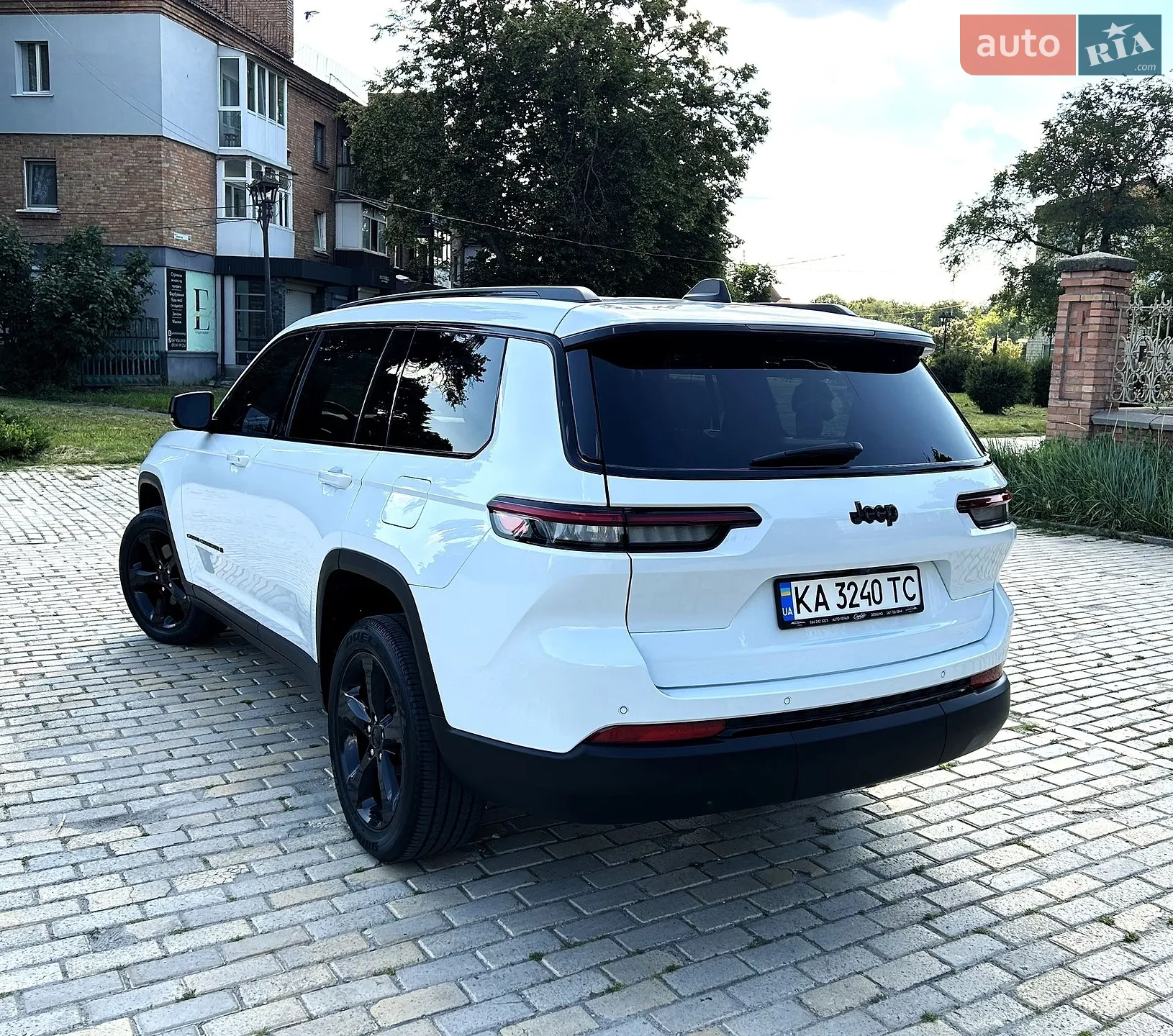 2023 Jeep Grand Cherokee - мініатюра 23