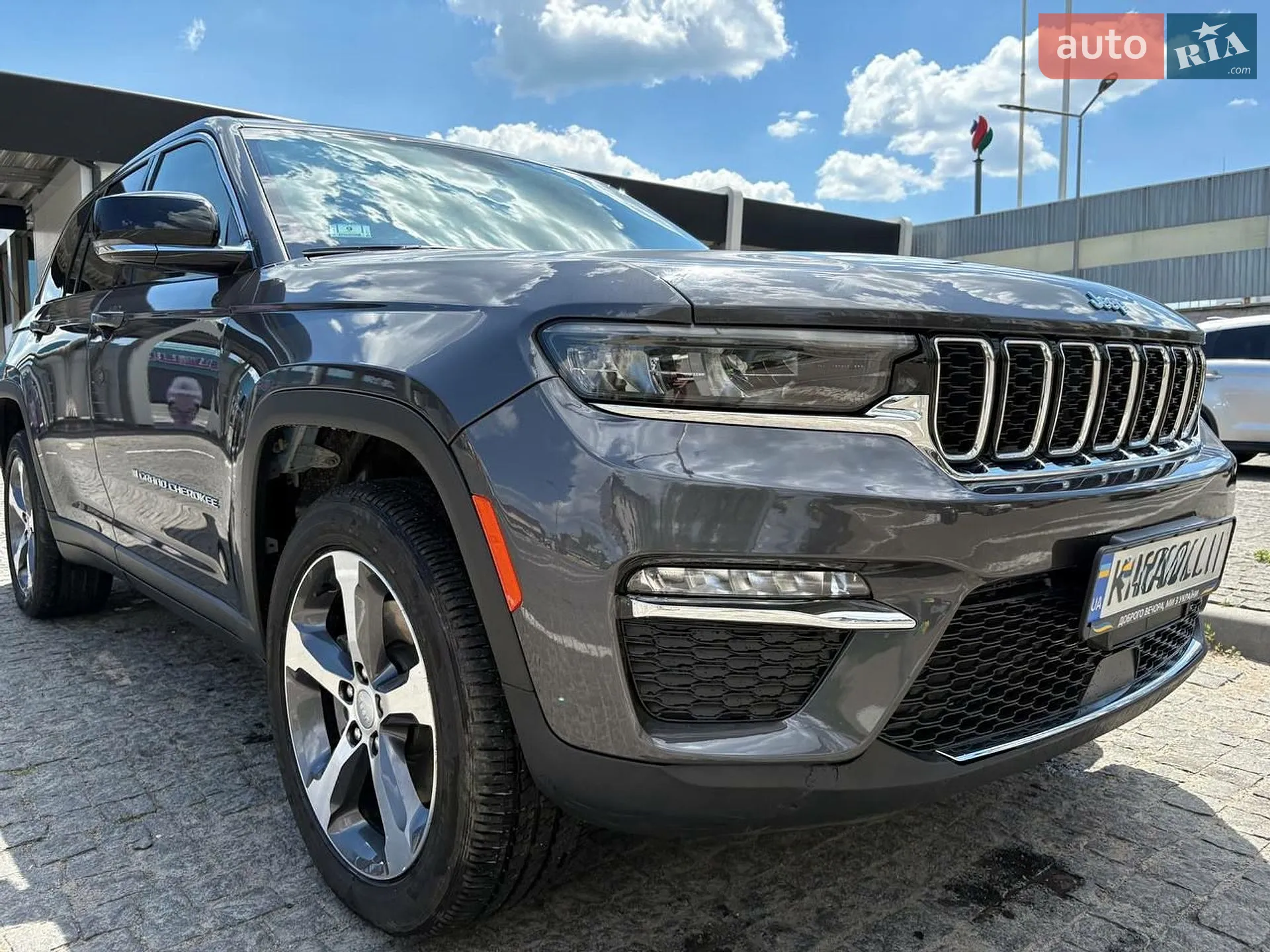 2023 Jeep Grand Cherokee - мініатюра 6
