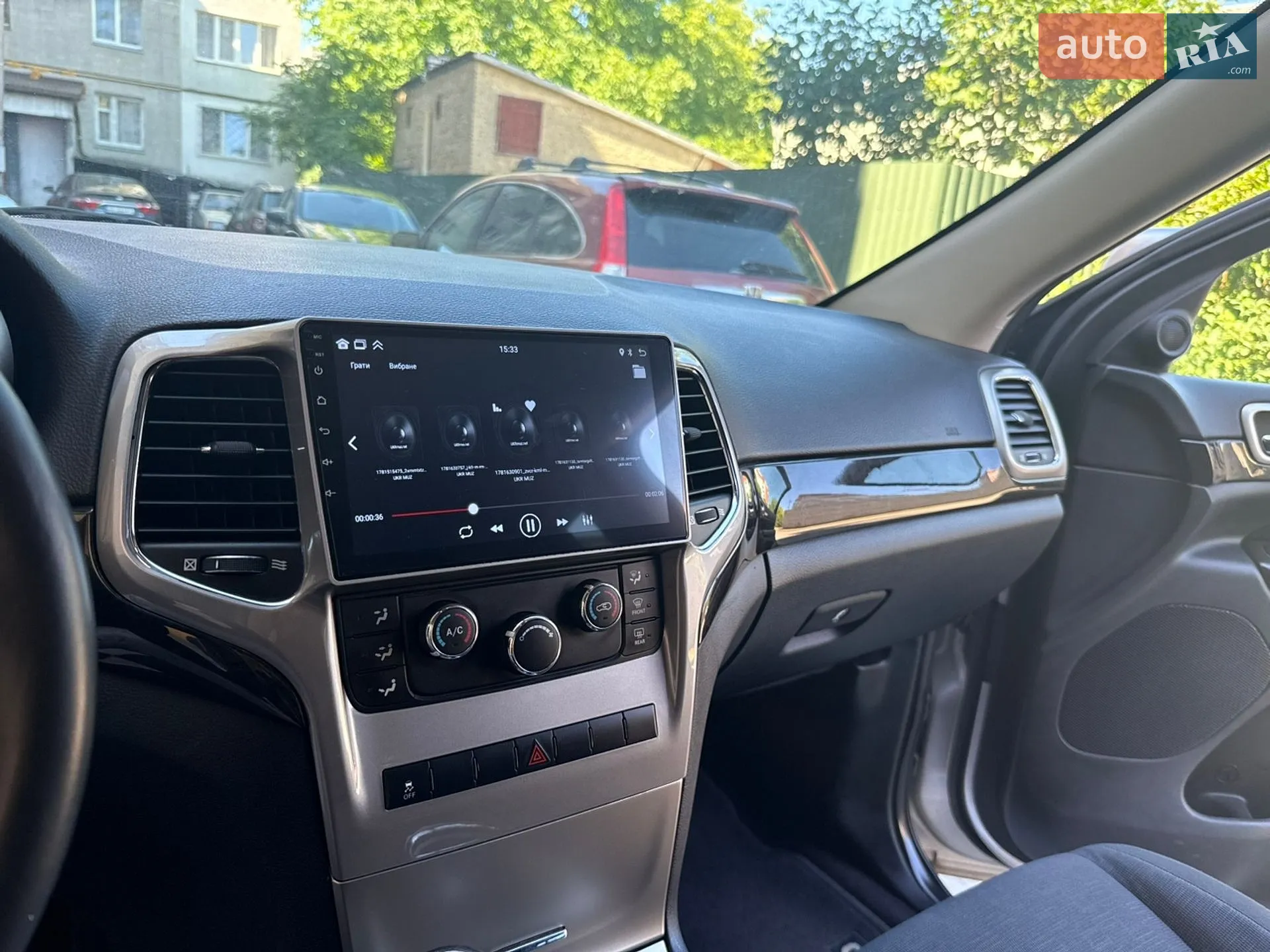 2011 Jeep Grand Cherokee - мініатюра 13