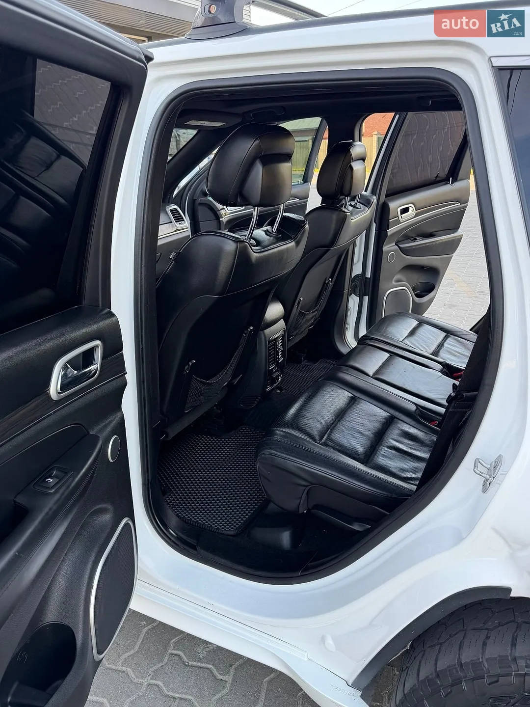 2015 Jeep Grand Cherokee - мініатюра 21