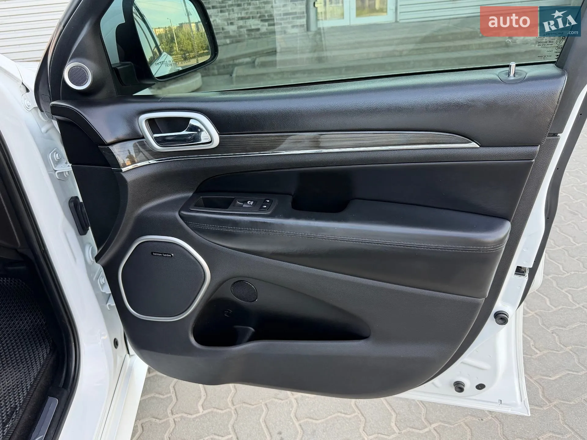 2015 Jeep Grand Cherokee - мініатюра 27