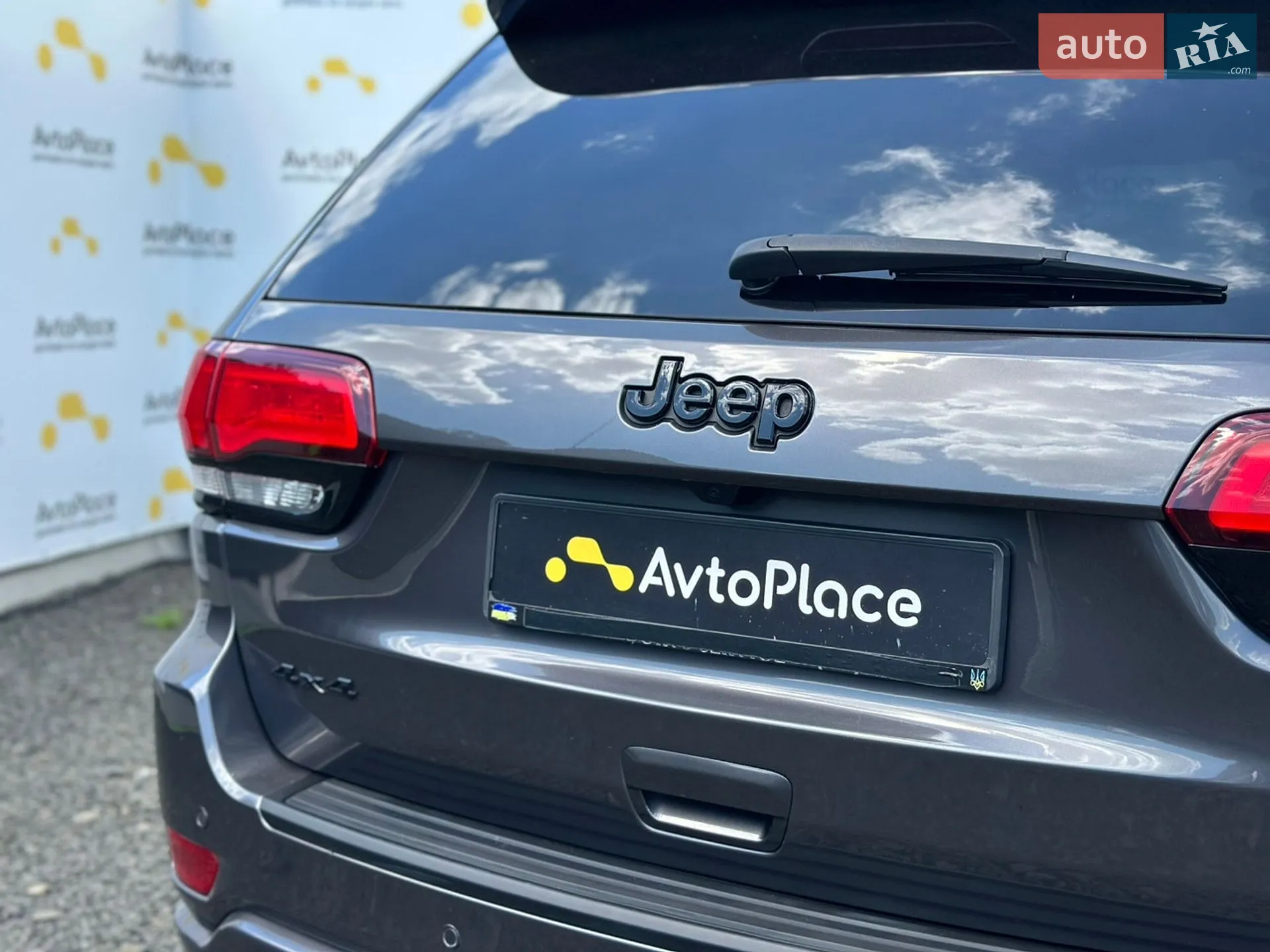 2018 Jeep Grand Cherokee - мініатюра 15