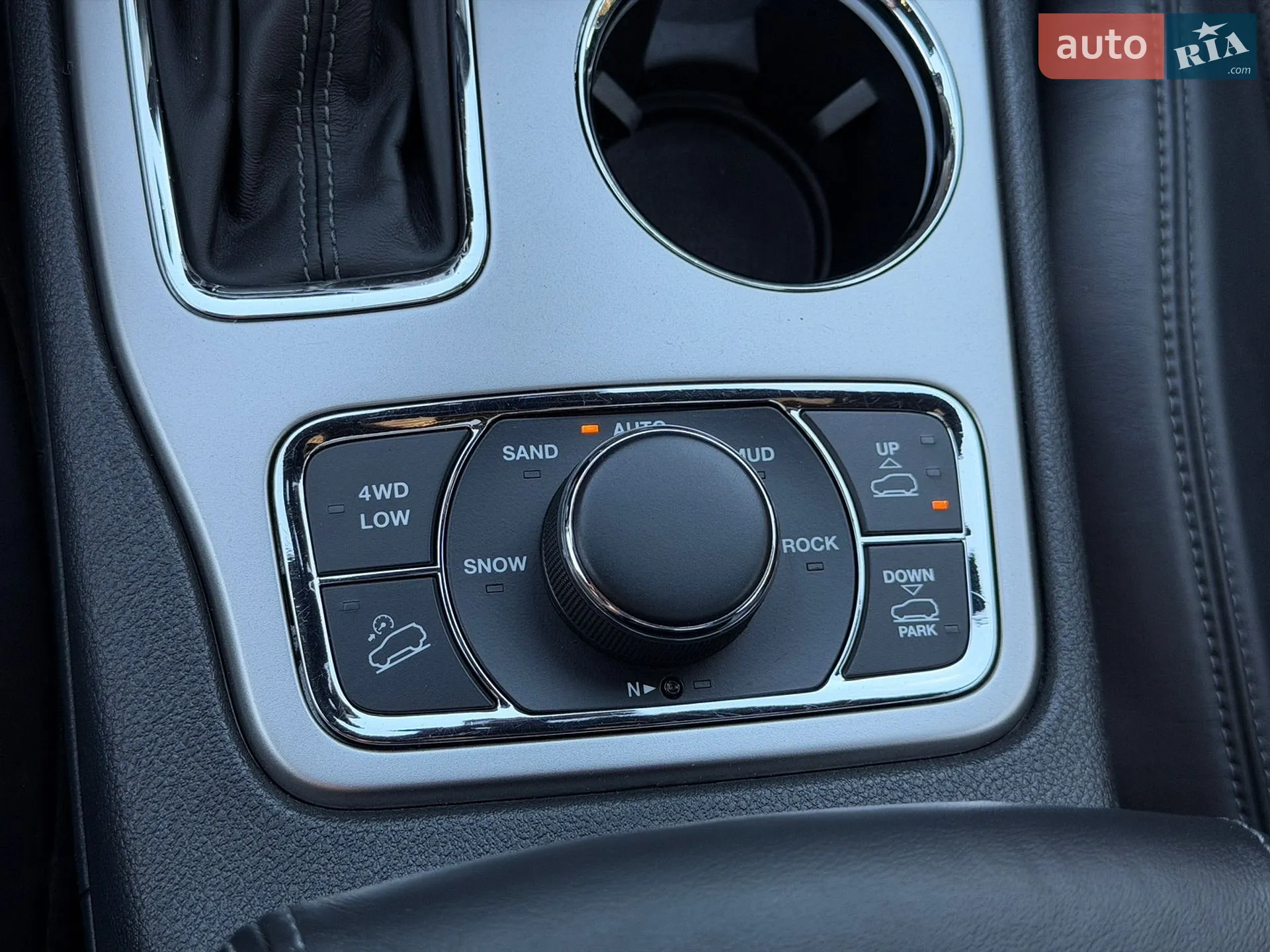 2019 Jeep Grand Cherokee - мініатюра 95
