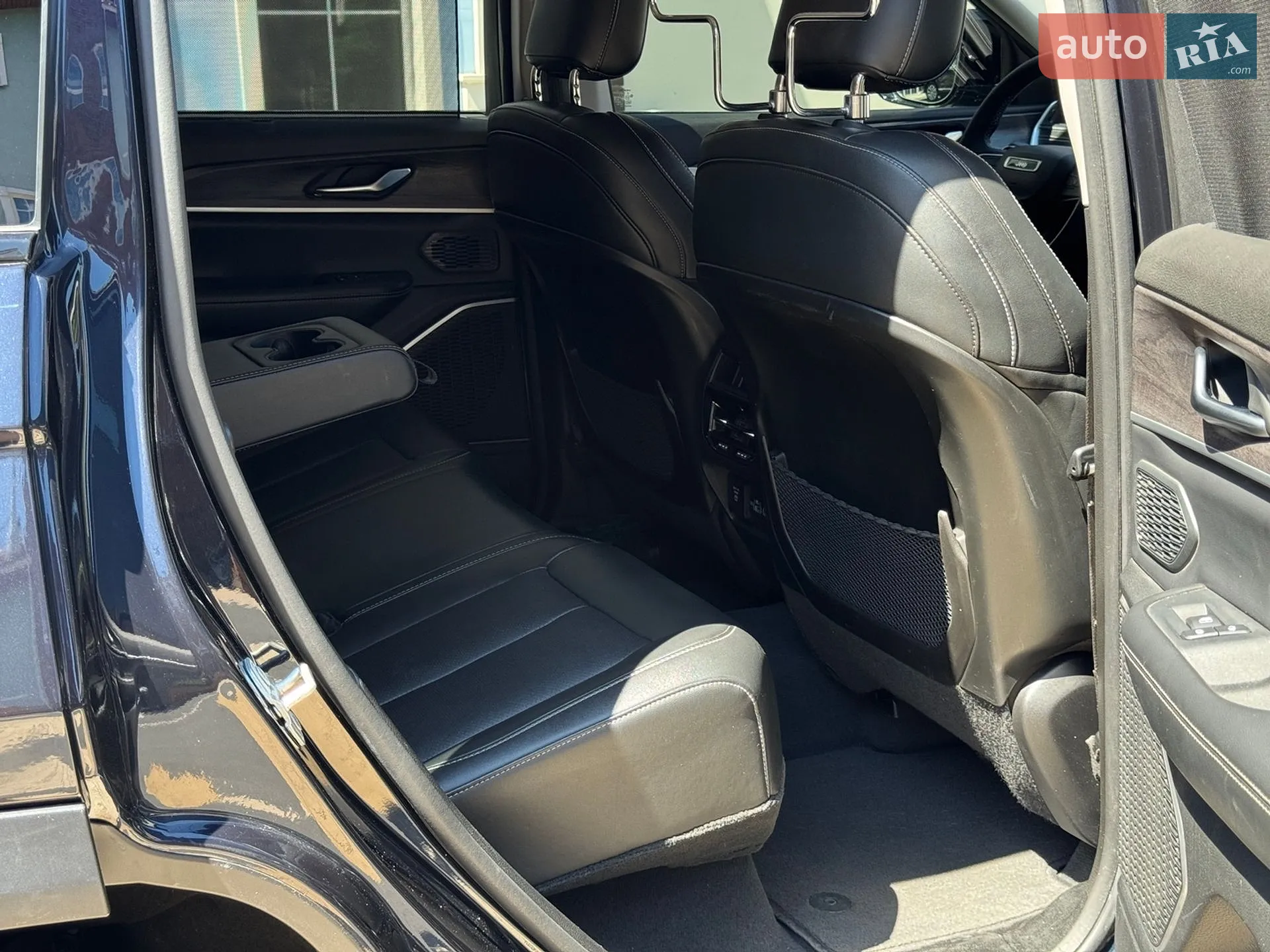 2023 Jeep Grand Cherokee - мініатюра 28
