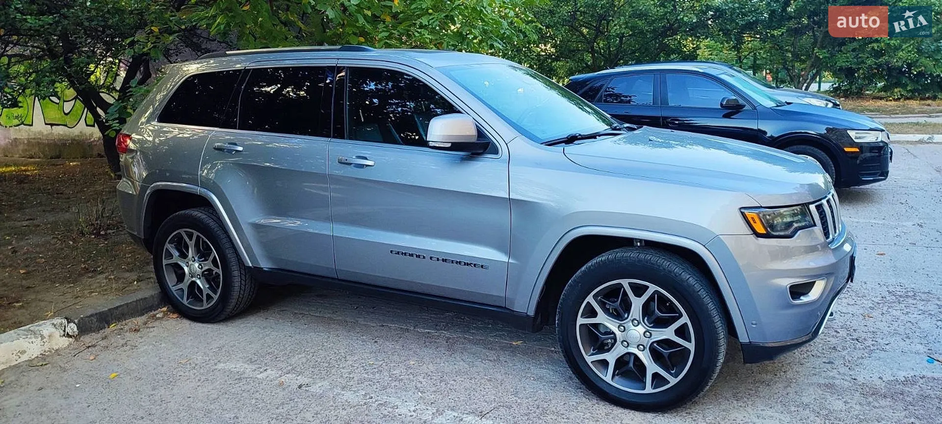2017 Jeep Grand Cherokee - мініатюра 2
