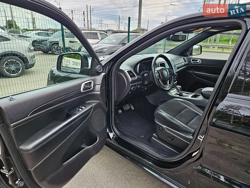 Jeep Grand Cherokee 2019 VIN 1C4RJFAG3KC840942 фото оголошення 8 з 72