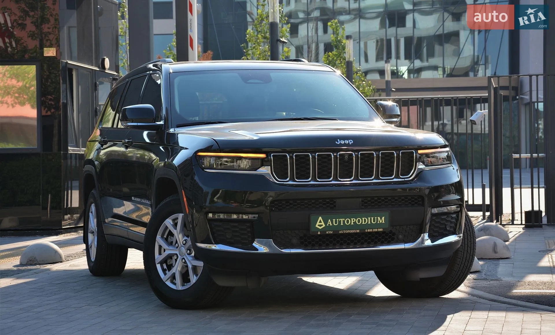 2022 Jeep Grand Cherokee - мініатюра 2