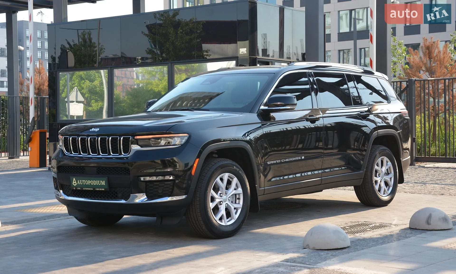 2022 Jeep Grand Cherokee - мініатюра 10