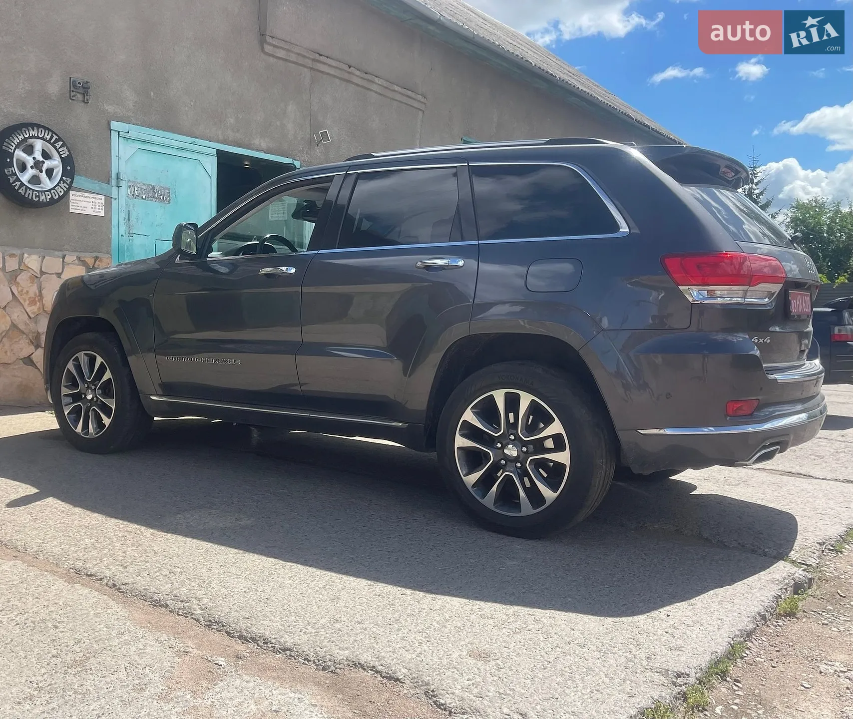 2017 Jeep Grand Cherokee - мініатюра 29