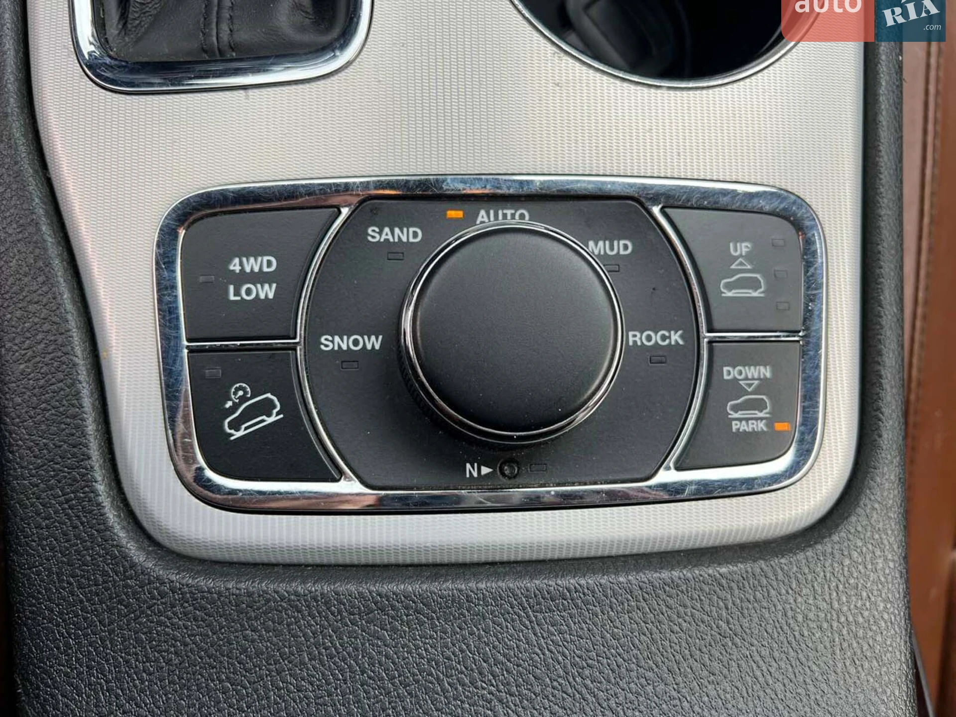 2018 Jeep Grand Cherokee - мініатюра 37