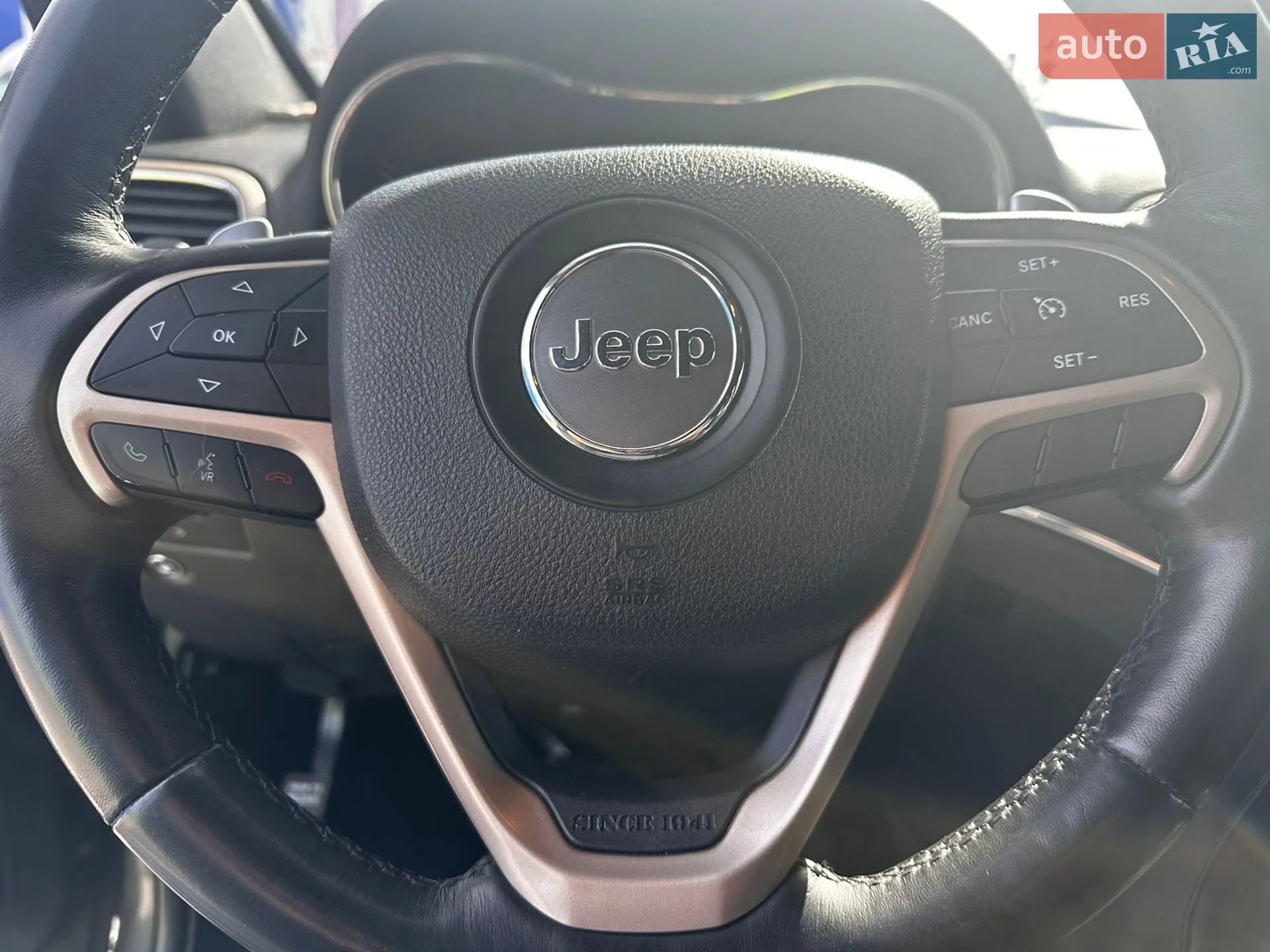 2015 Jeep Grand Cherokee - мініатюра 18