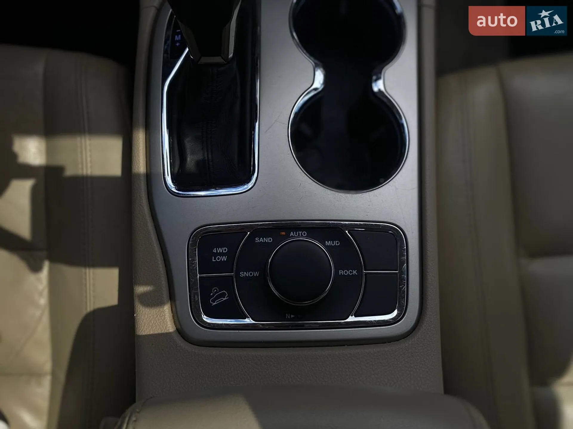 2017 Jeep Grand Cherokee - мініатюра 48