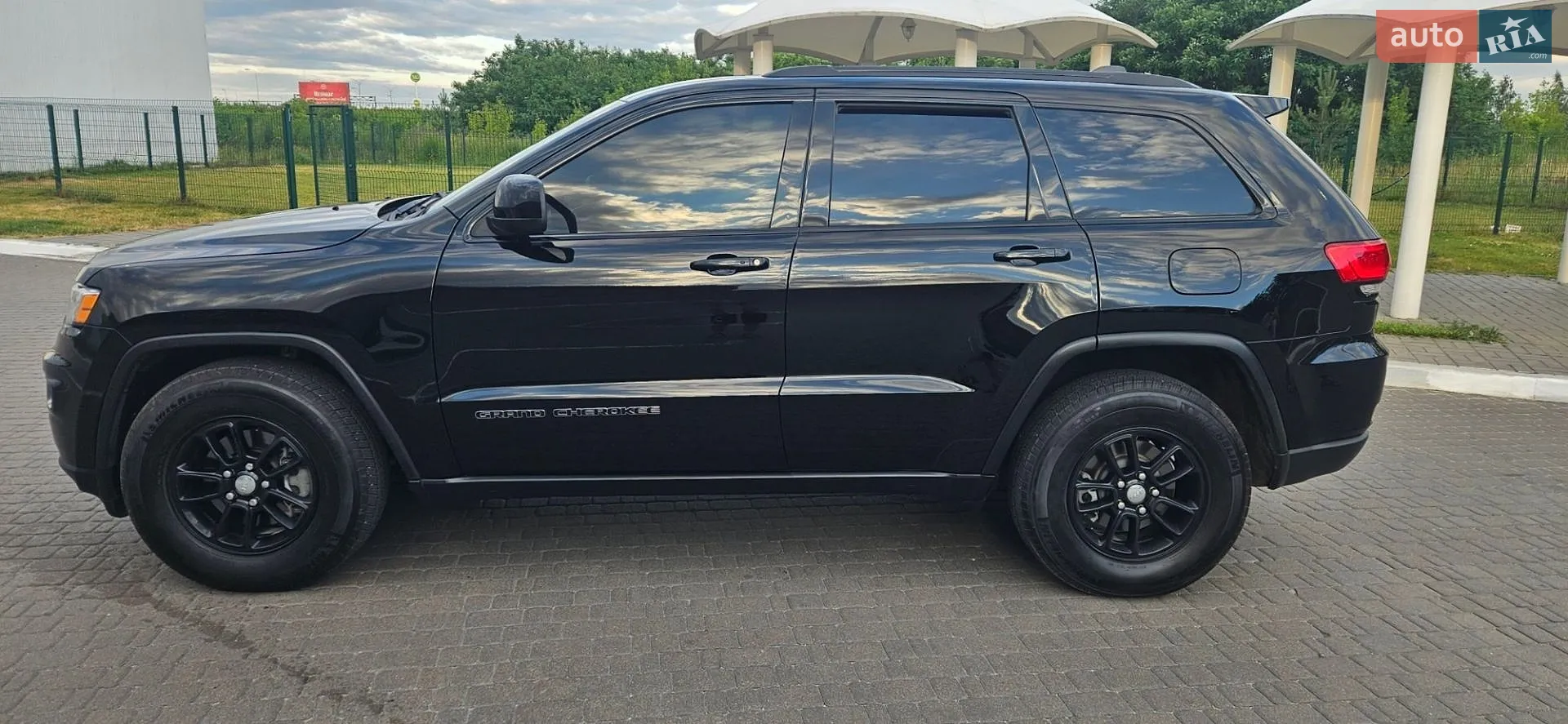 2018 Jeep Grand Cherokee - мініатюра 12