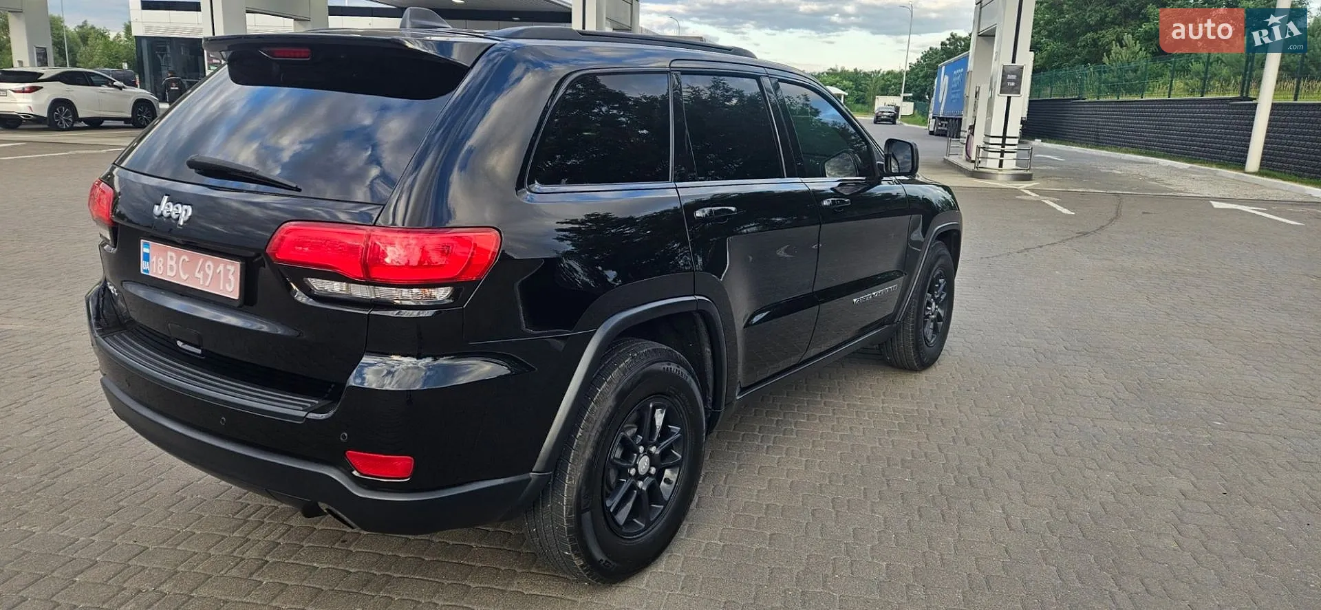 2018 Jeep Grand Cherokee - мініатюра 21