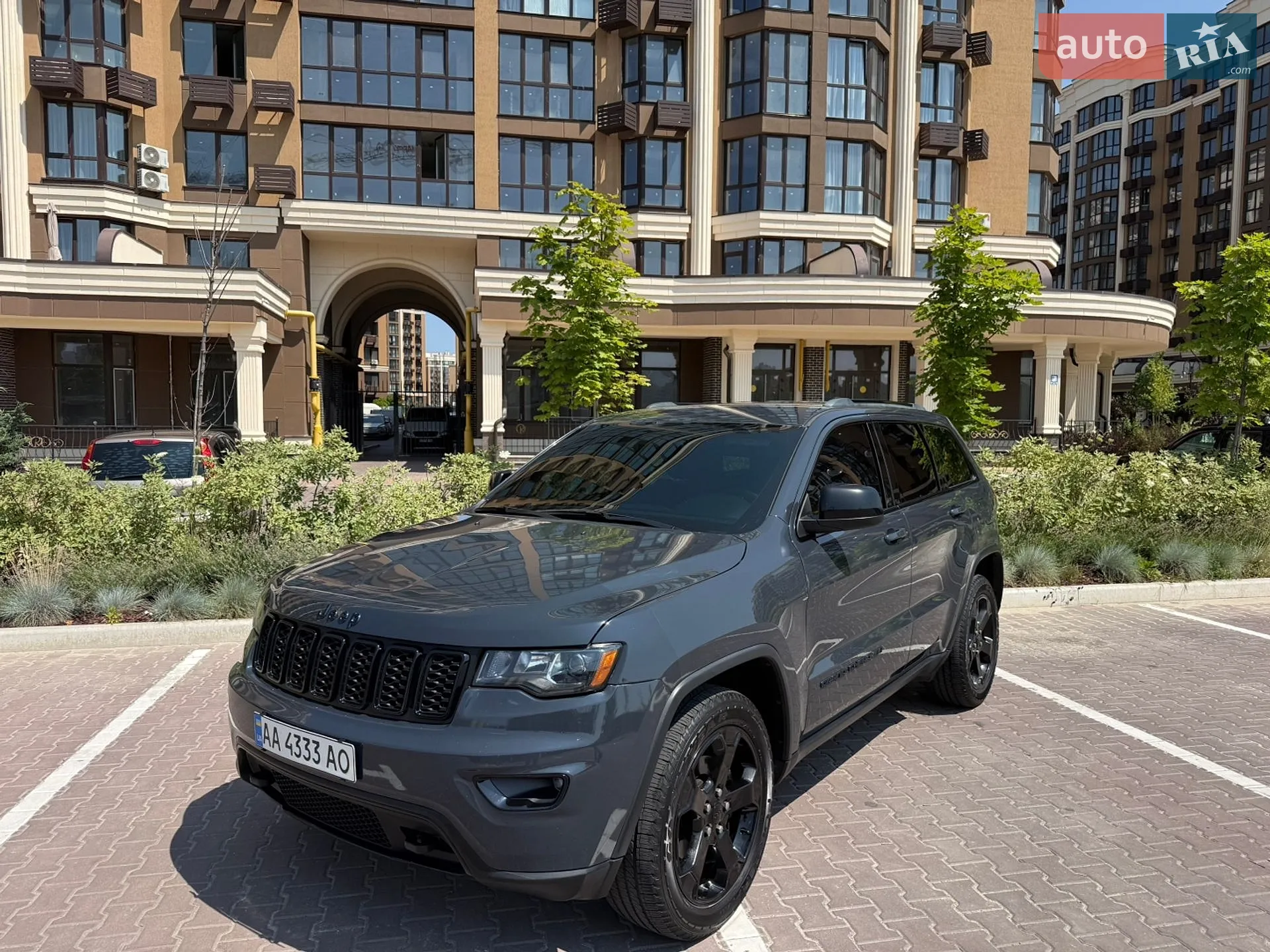 2018 Jeep Grand Cherokee - мініатюра 2
