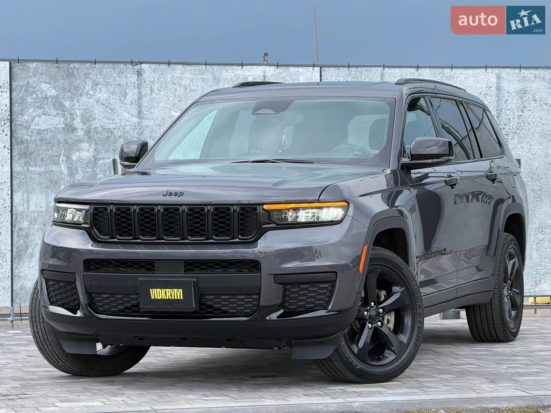 2022 Jeep Grand Cherokee - фото 1