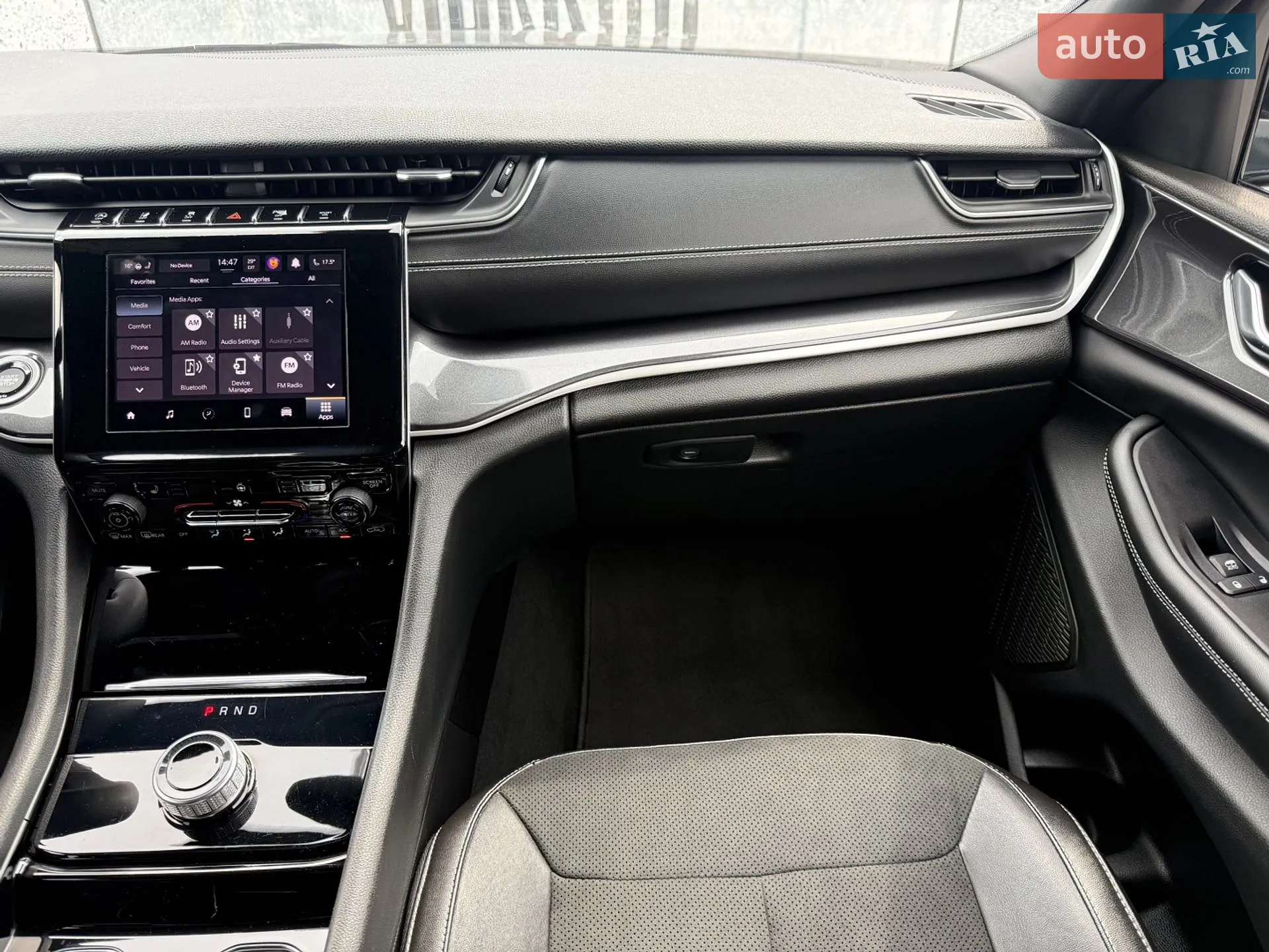 2022 Jeep Grand Cherokee - мініатюра 24
