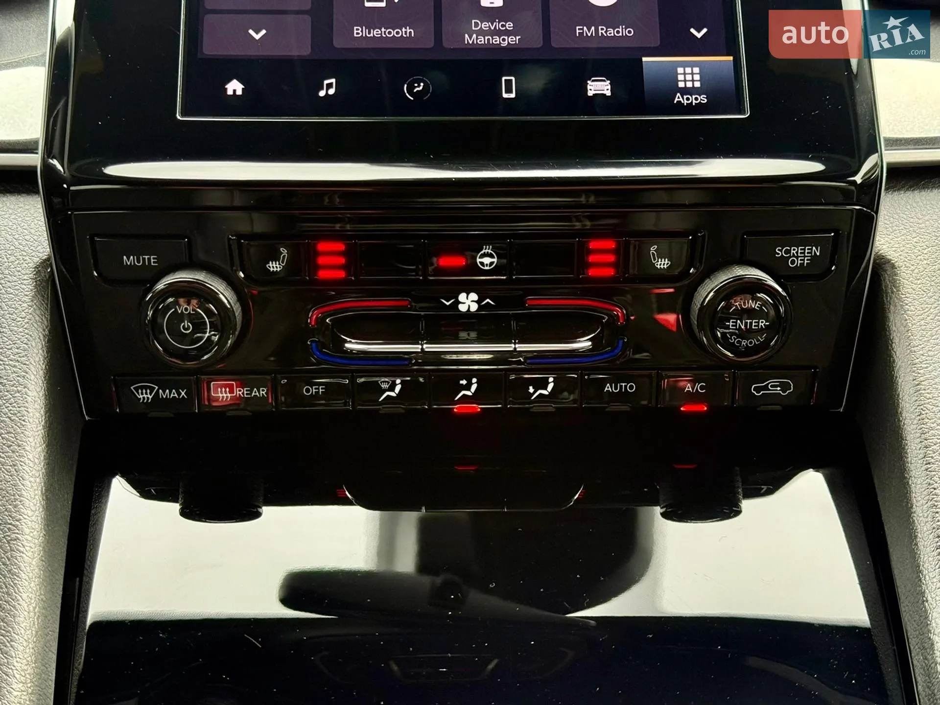 2022 Jeep Grand Cherokee - мініатюра 26